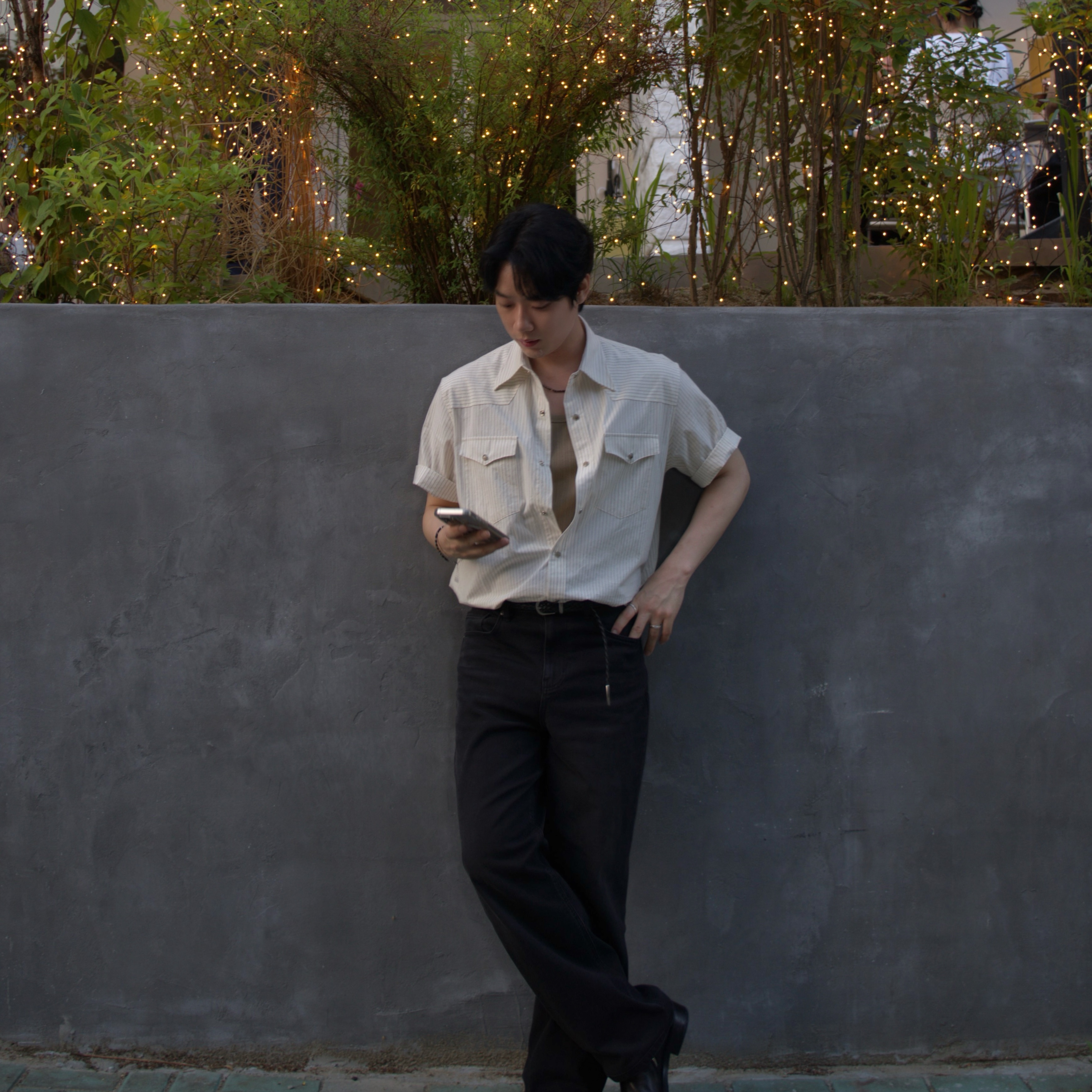 Tonywack Raw Cut Stripe Check Shirt Ivory 착용 스타일 - 2