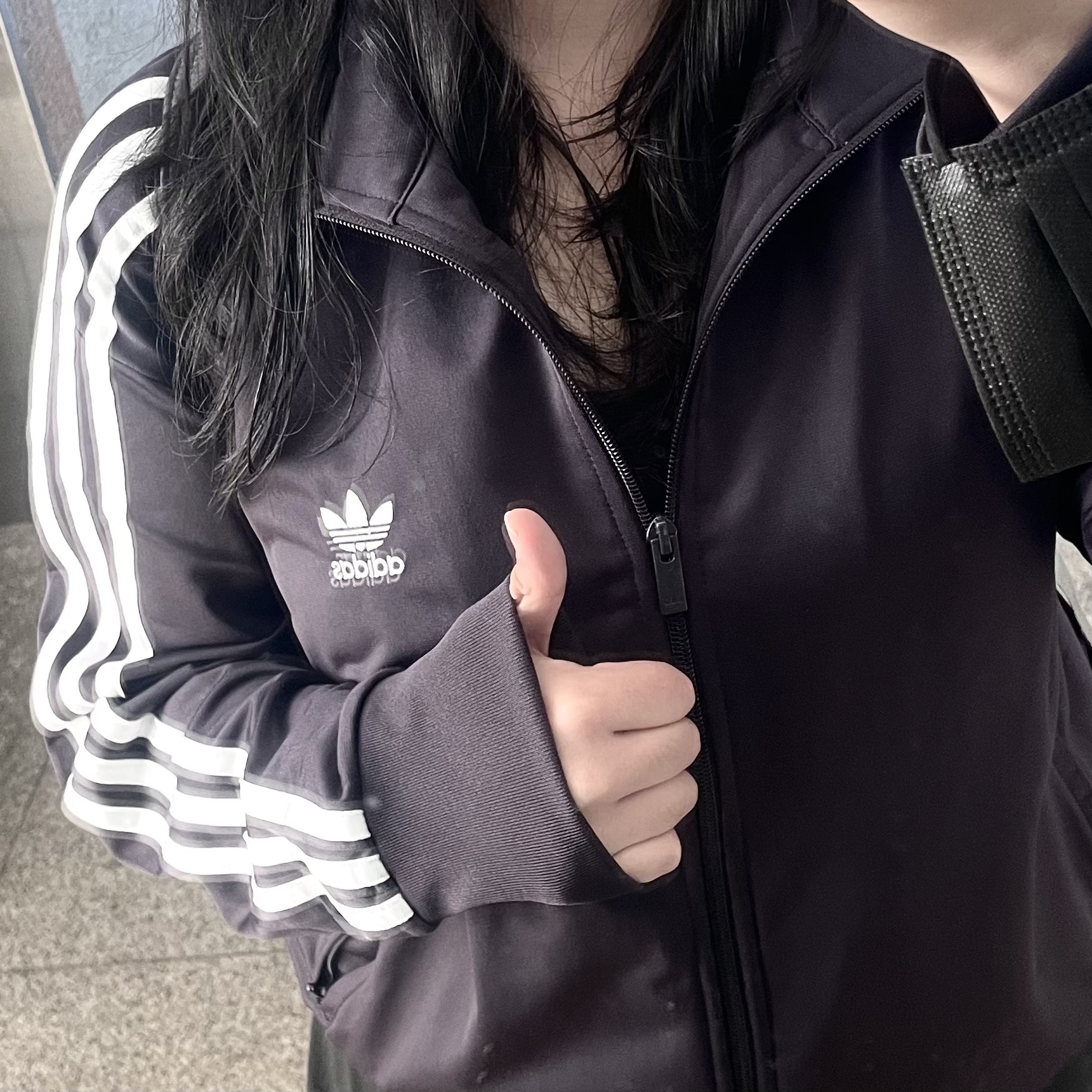 Adidas Adicolor Classic Firebird Track Top Aurora Black - KR Sizing 착용 스타일