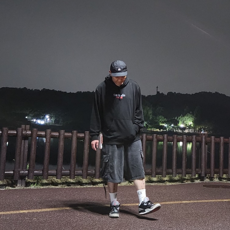 Jordan 3 Retro OG Black Cement 2018, Jordan 3 Retro Black Cement 2024 착용 스타일 - 2