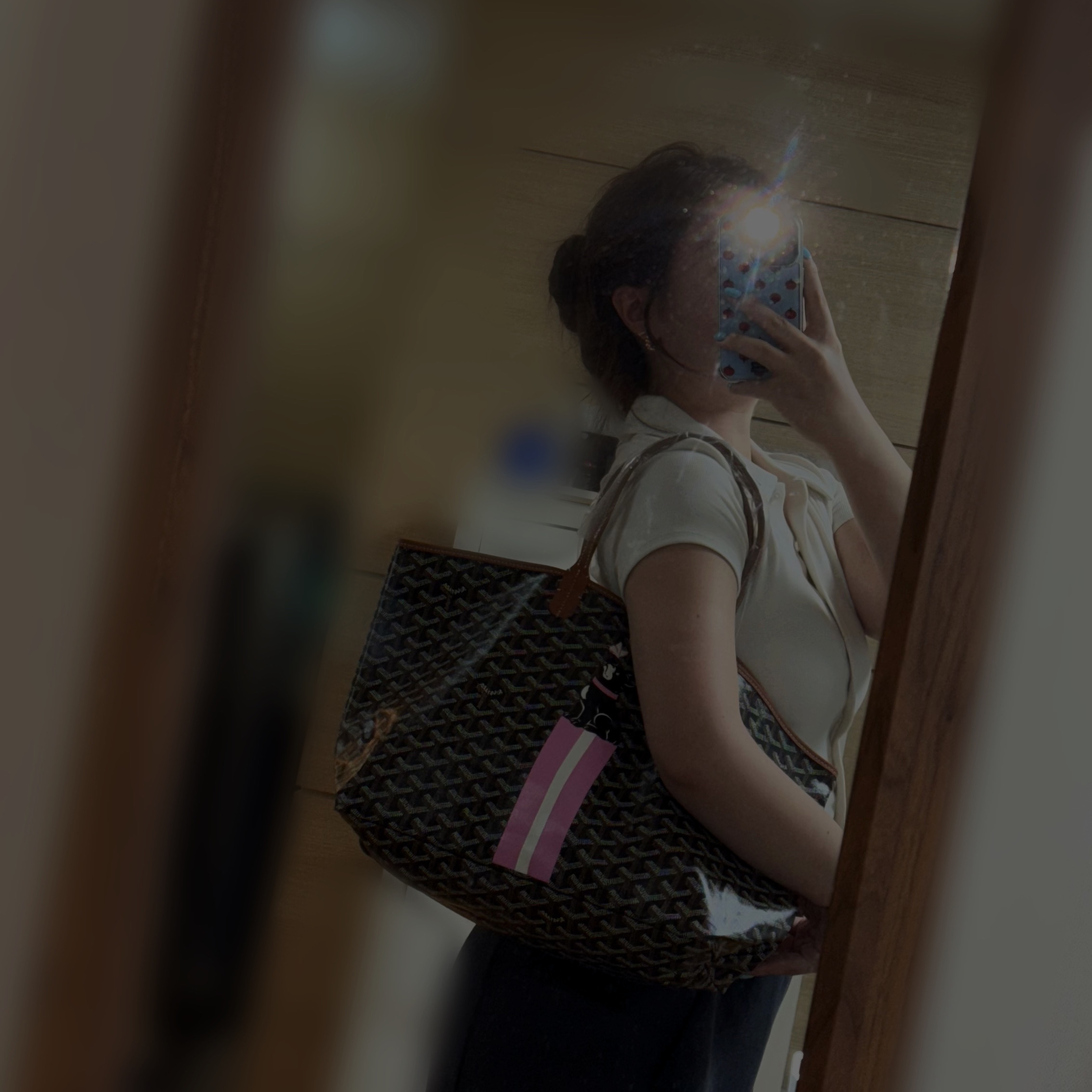 Goyard Saint Louis PM Bag Black Tan 착용 스타일 - 2