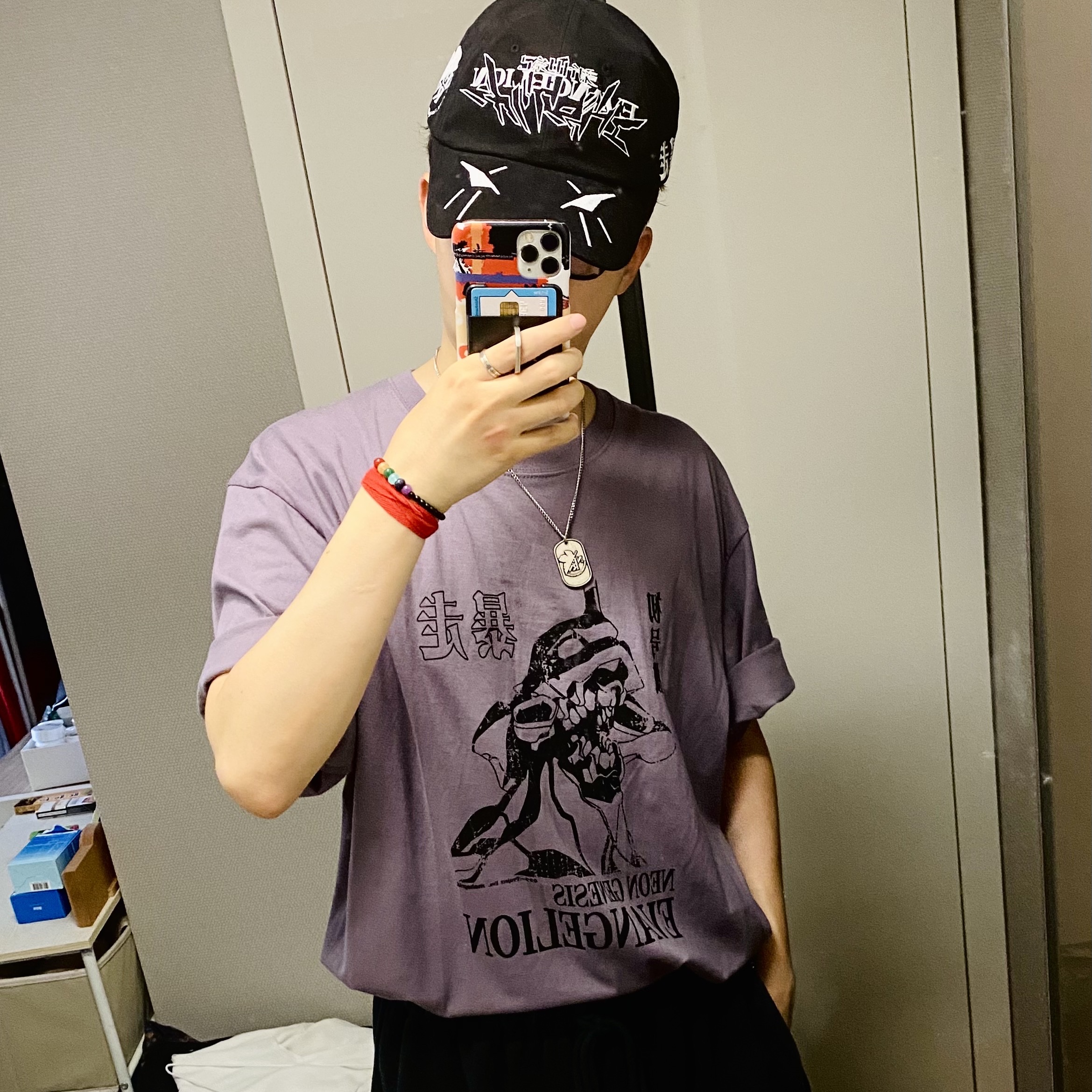 Mahagrid x Evangelion Berserk Mode T-Shirt Purple 착용 스타일 - 1