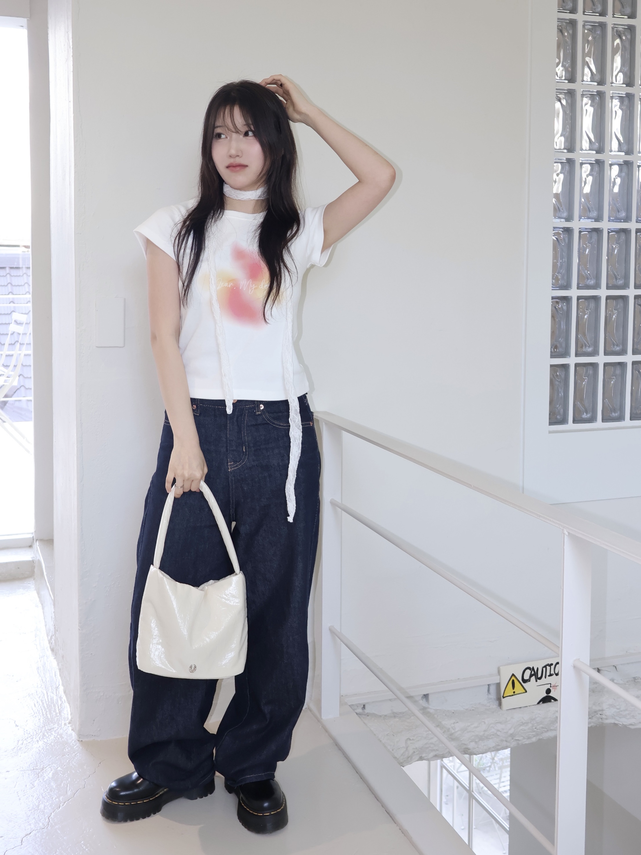Dr. Martens Women 1461 Quad Black 착용 스타일 - 1
