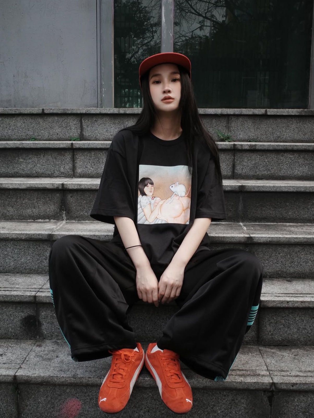 Supreme Max B T-Shirt White - 25SS, Supreme Announcing T-Shirt White - 25SS 착용 스타일 - 1