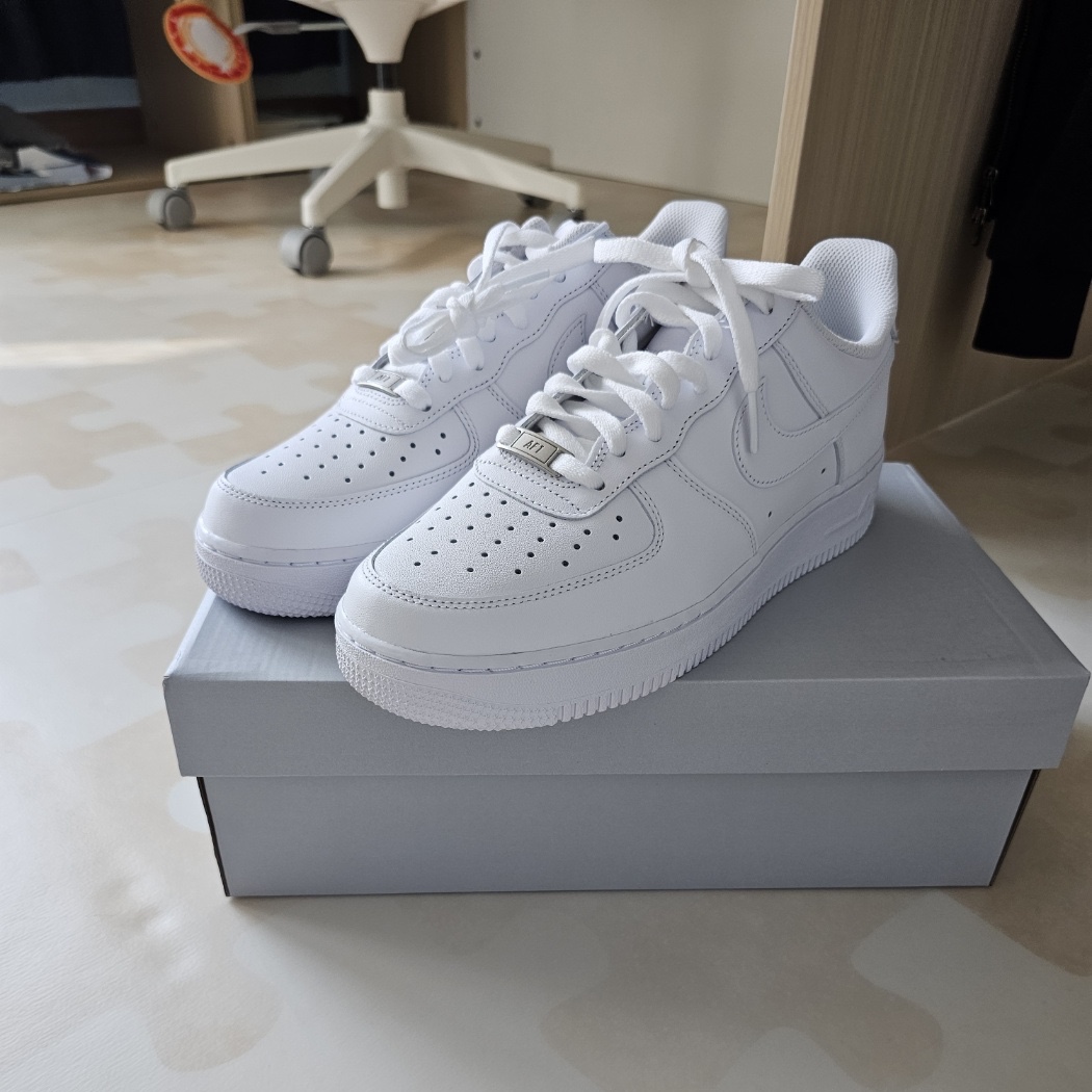 Nike Air Force 1 '07 Low White 착용 스타일