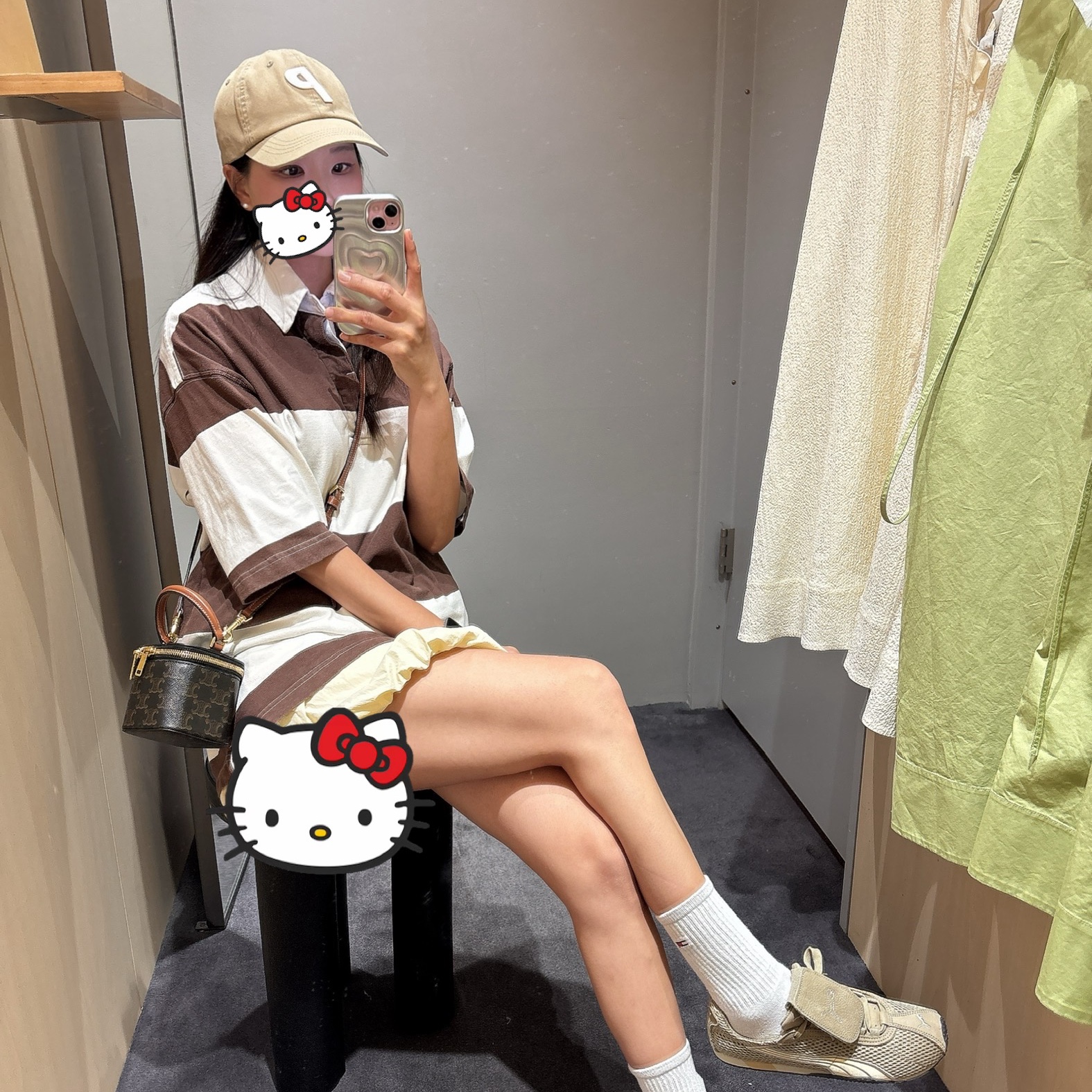 Puma x Open Yy H-street Oak Branch Creamy Vanilla, Celine Mini Vanity Case in Triomphe Canvas and Calfskin Tan 착용 스타일 - 1