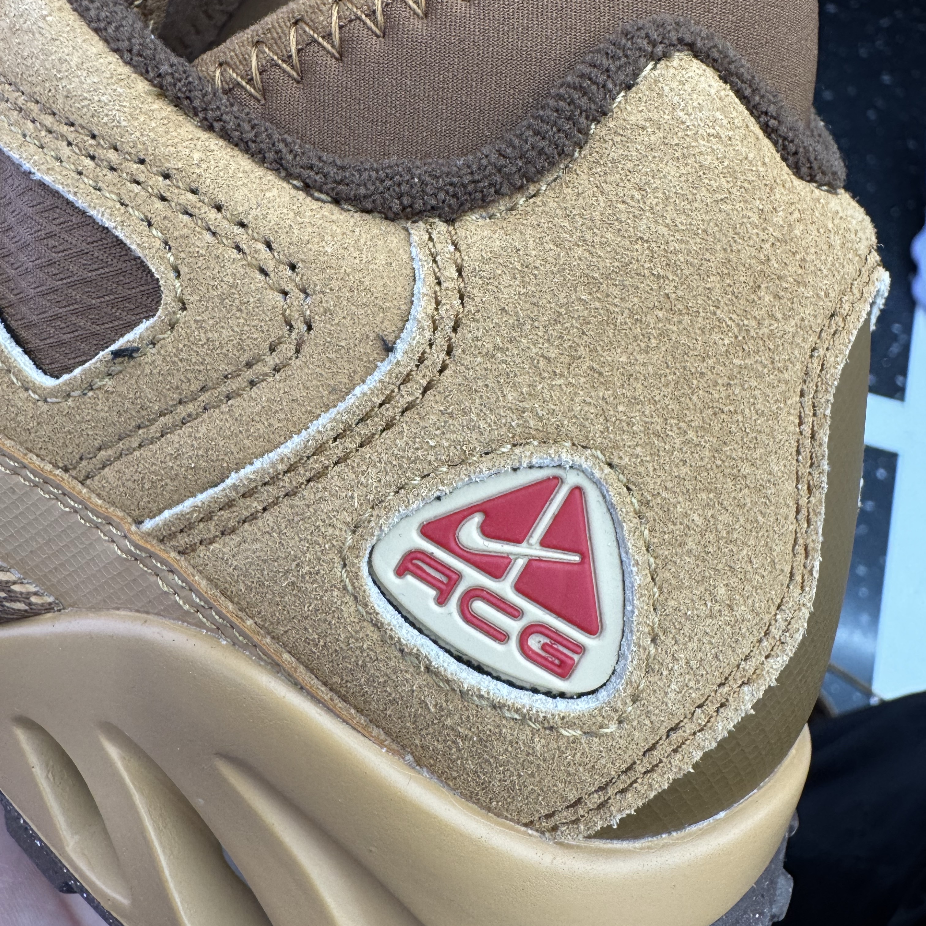 Nike ACG Air Exploraid Flax Cacao Wow 착용 스타일