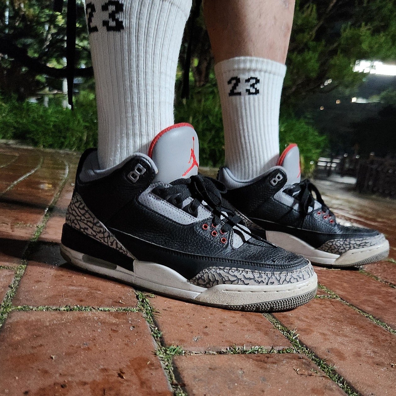 Jordan 3 Retro OG Black Cement 2018, Jordan 3 Retro Black Cement 2024 착용 스타일 - 3