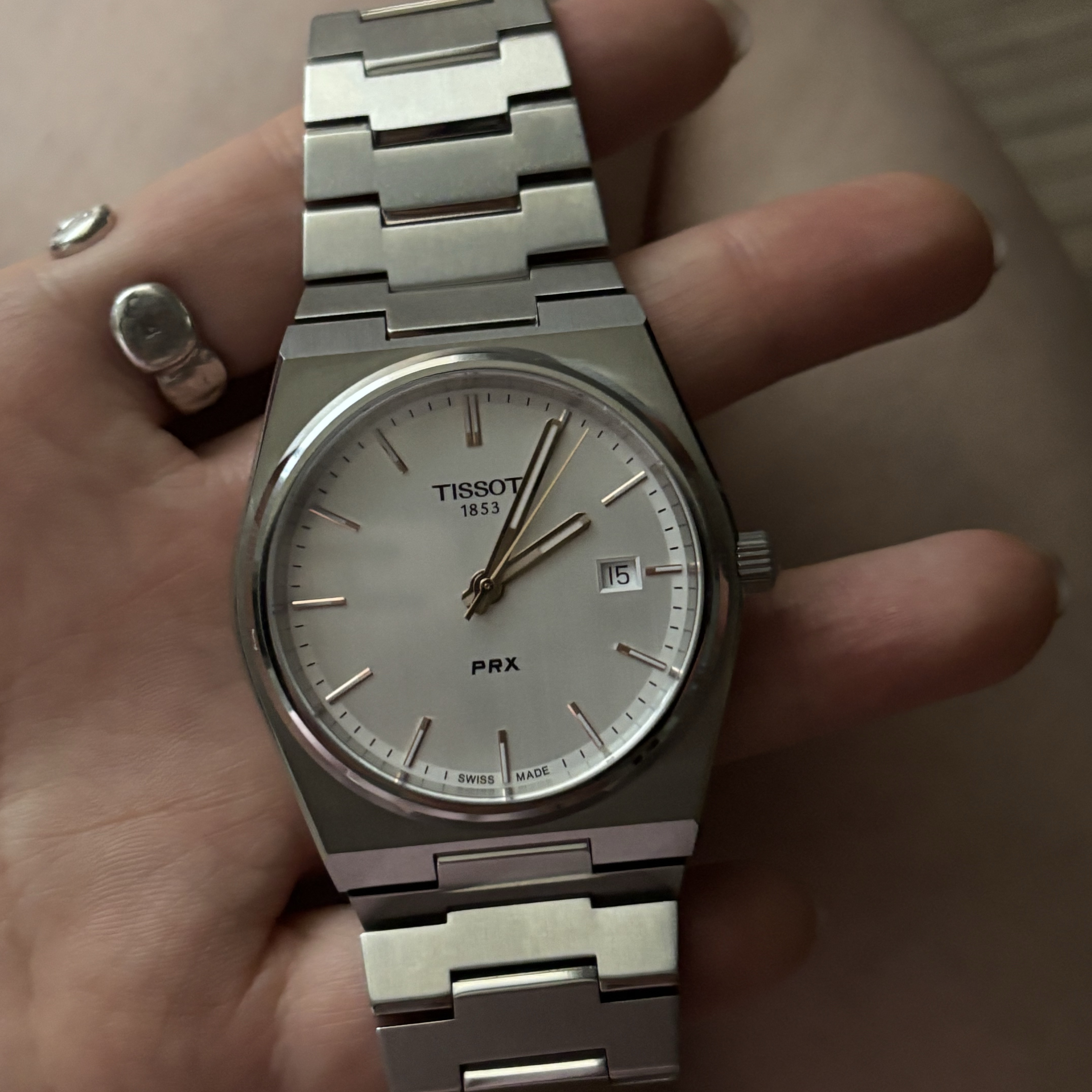 Tissot PRX 40mm Quartz Steel Rose Gold Silver 착용 스타일