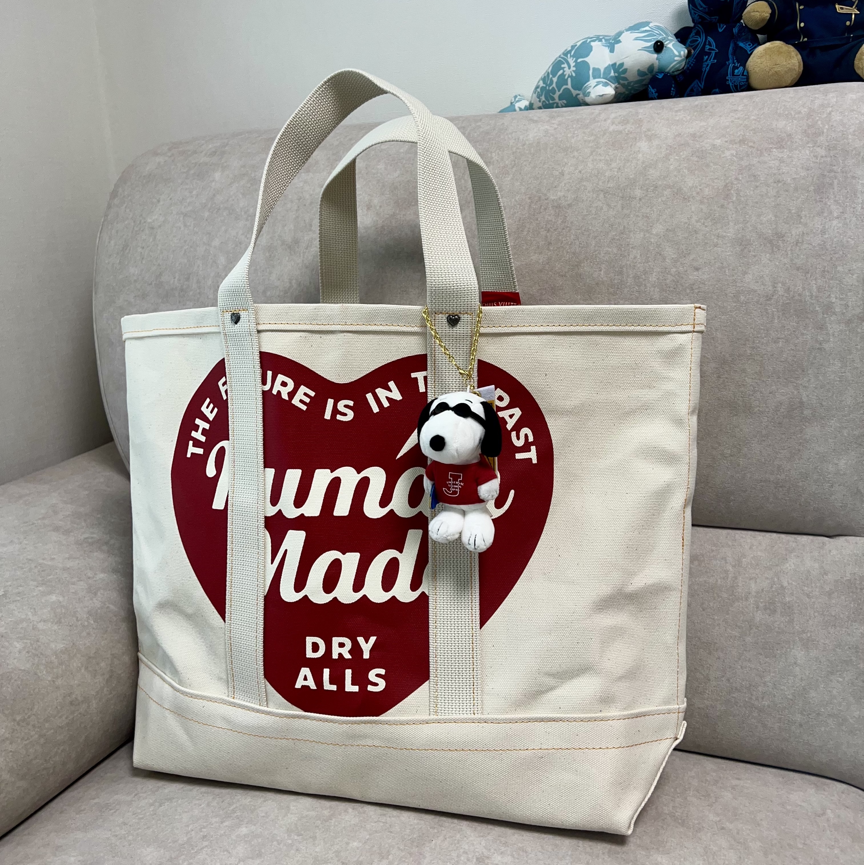 Human Made Canvas Tote Large White 착용 스타일
