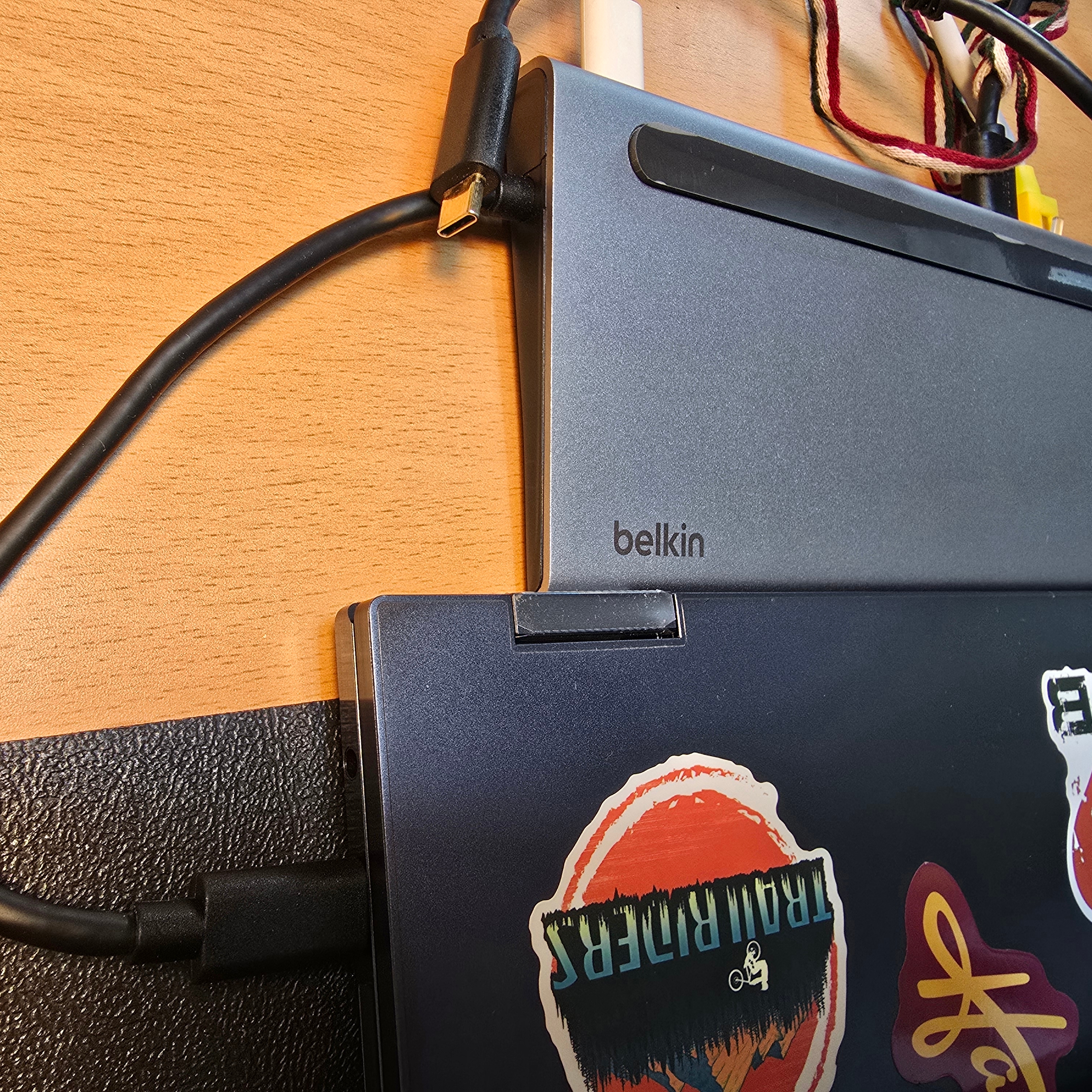Belkin USB-C type 11-in-1 Multiport Hub Dock INC004bt 착용 스타일 - 2