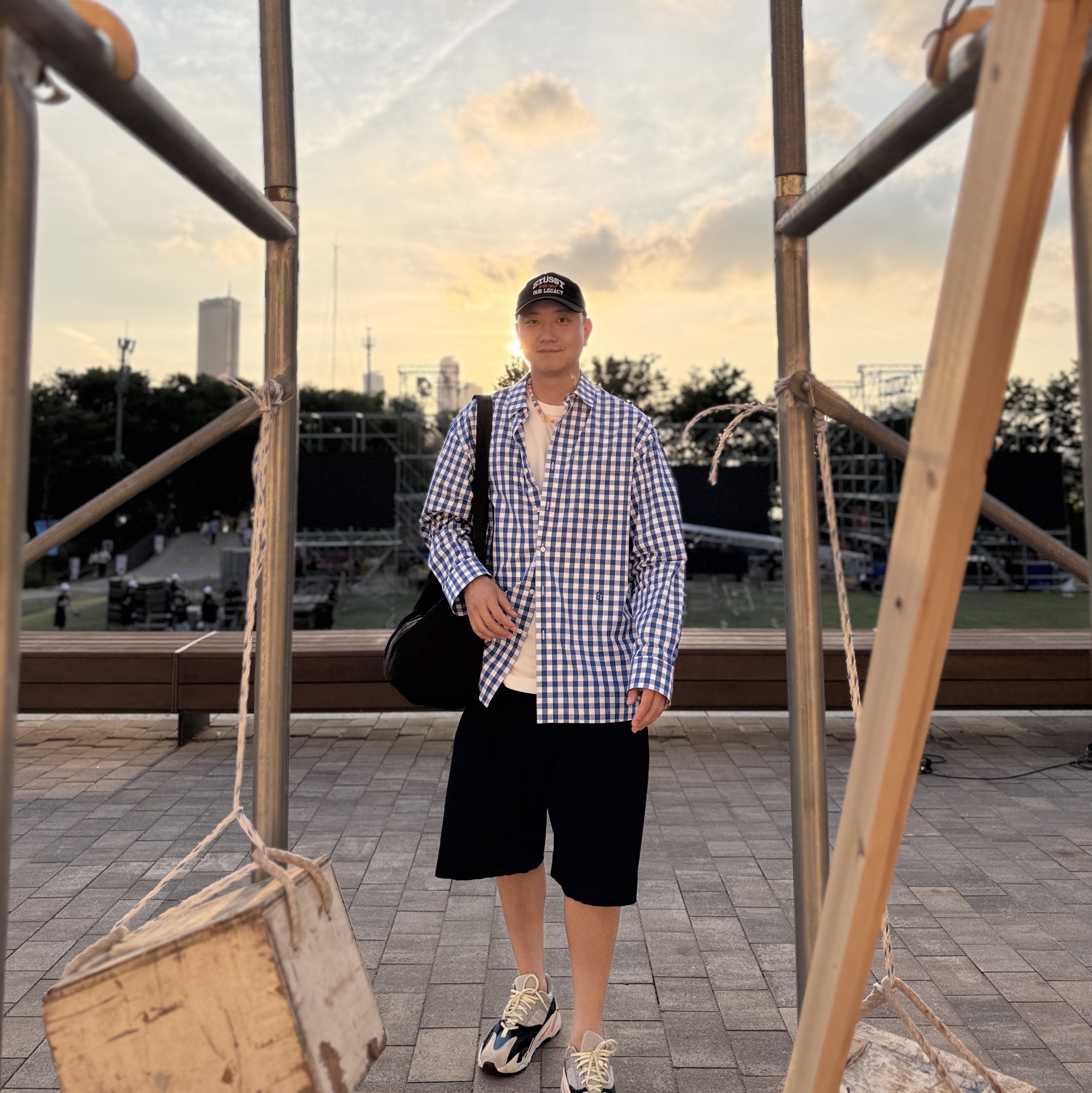 Stussy x Our Legacy Work Shop Low Profile Trucker Cap Black, Adidas Yeezy Boost 700 Wave Runner Solid Grey 2021/2022 착용 스타일 - 2