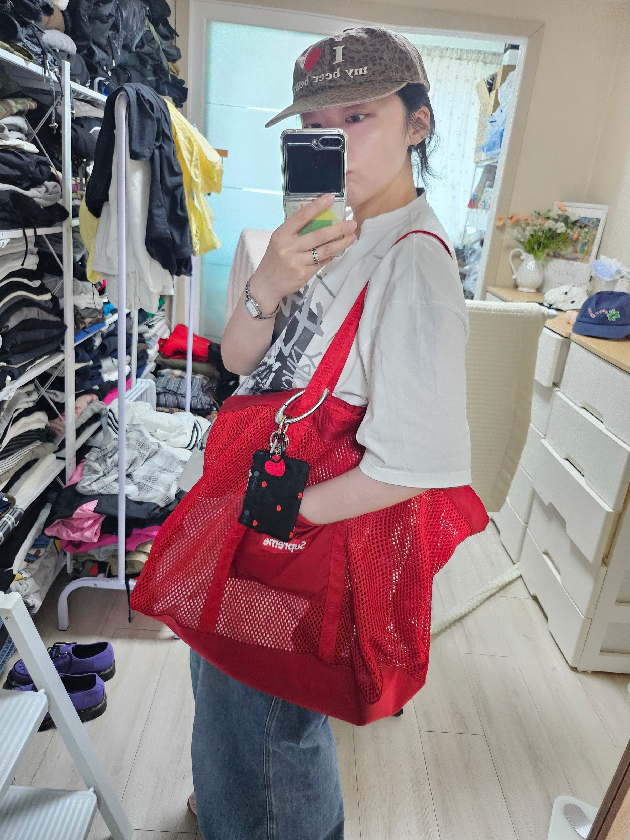 Stussy x Goldie Metalheadz 30 T-Shirt White, Supreme Mesh Tote Bag Red - 25SS 착용 스타일