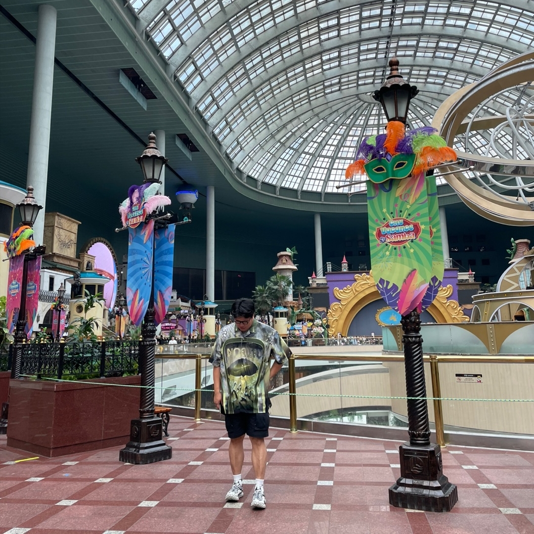 Nike x Drake Nocta Opal Tito Neeks Button Down Short Sleeve Top Pilgrim (FV1939-378), Nike ACG Smith Summit Cargo Pants Black Anthracite - Asia 착용 스타일