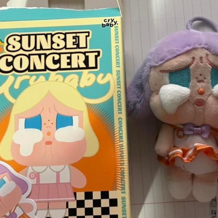 Pop Mart Crybaby Sunset Concert Series Keyring Sealed Case (6 Blind Boxes) 착용 스타일 - 2