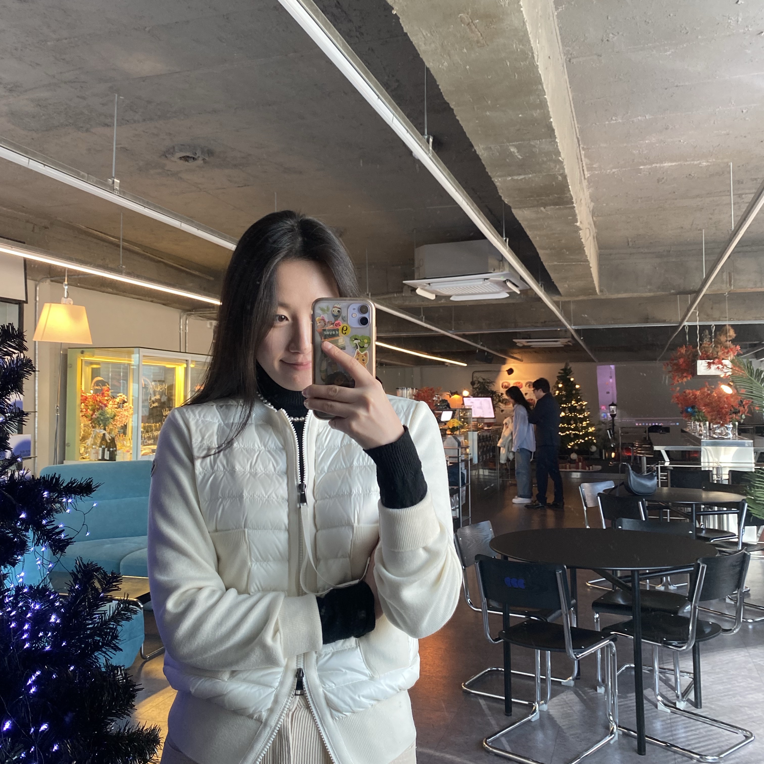 (W) Moncler Wool and Nylon Padded Cardigan White - 24FW 착용 스타일 - 1