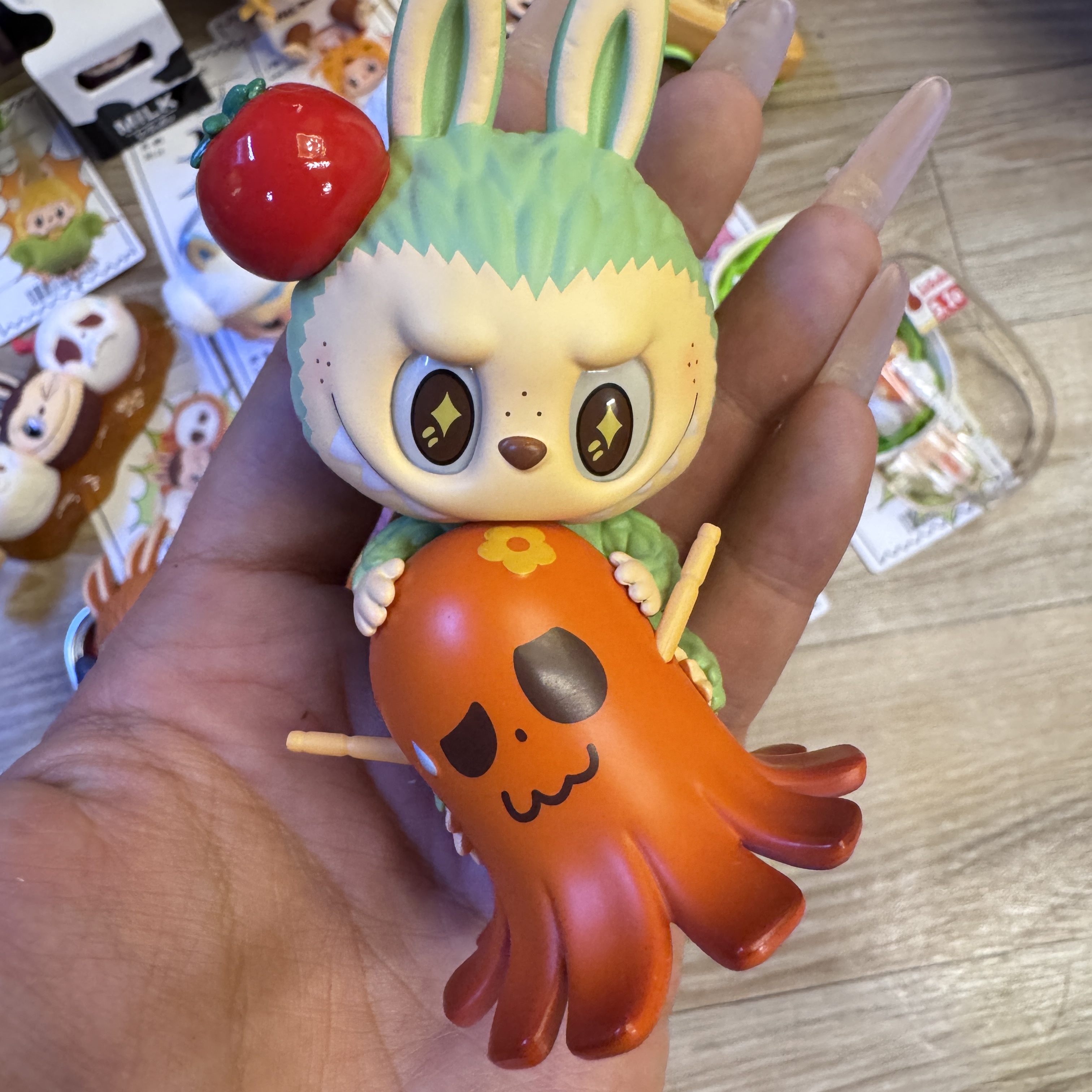 Pop Mart Labubu The Monsters Wacky Mart Series Figures Grilled Sausage (Opened Case) 착용 스타일