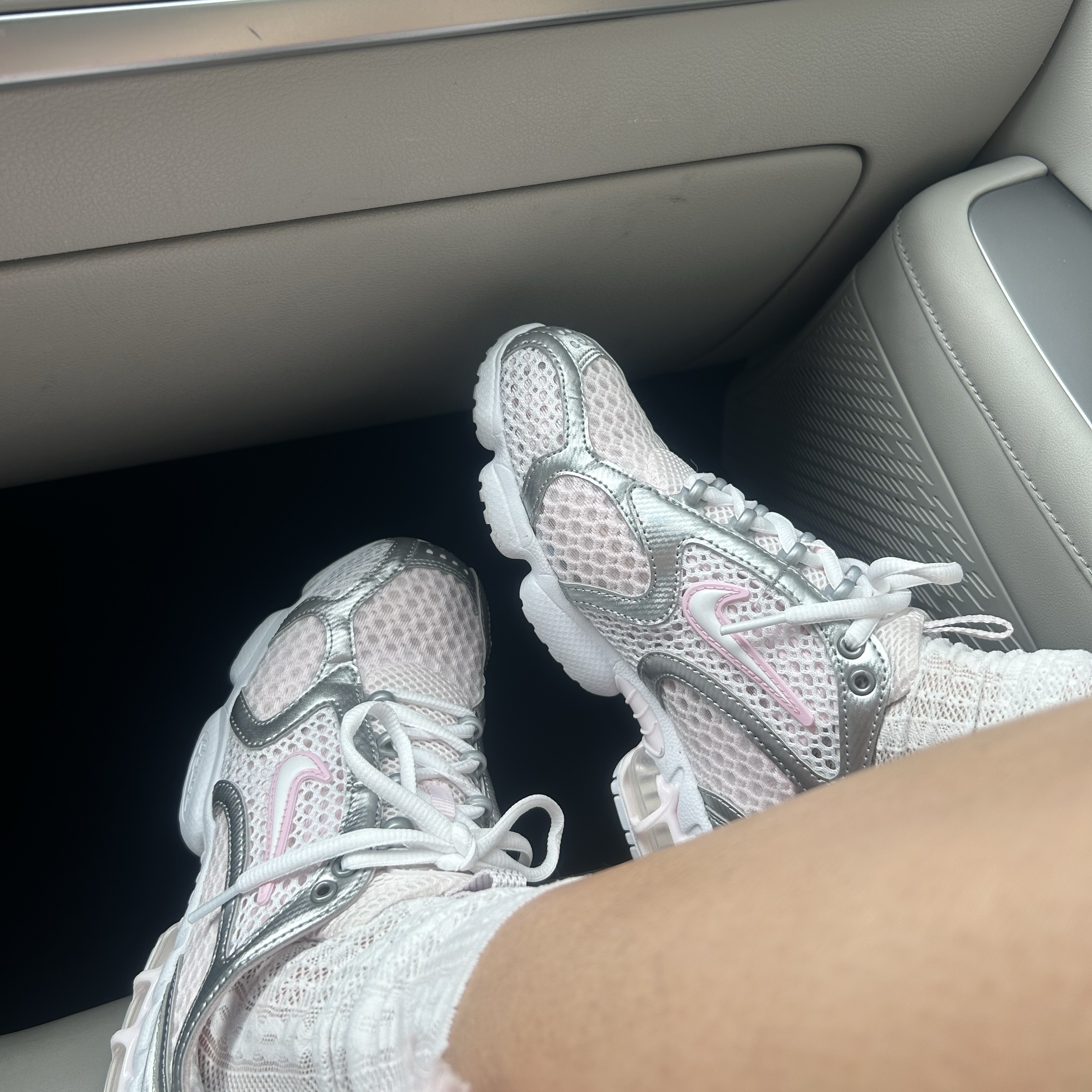 (W) Nike Air Zoom Spiridon Cage 2 Pale Pink 착용 스타일