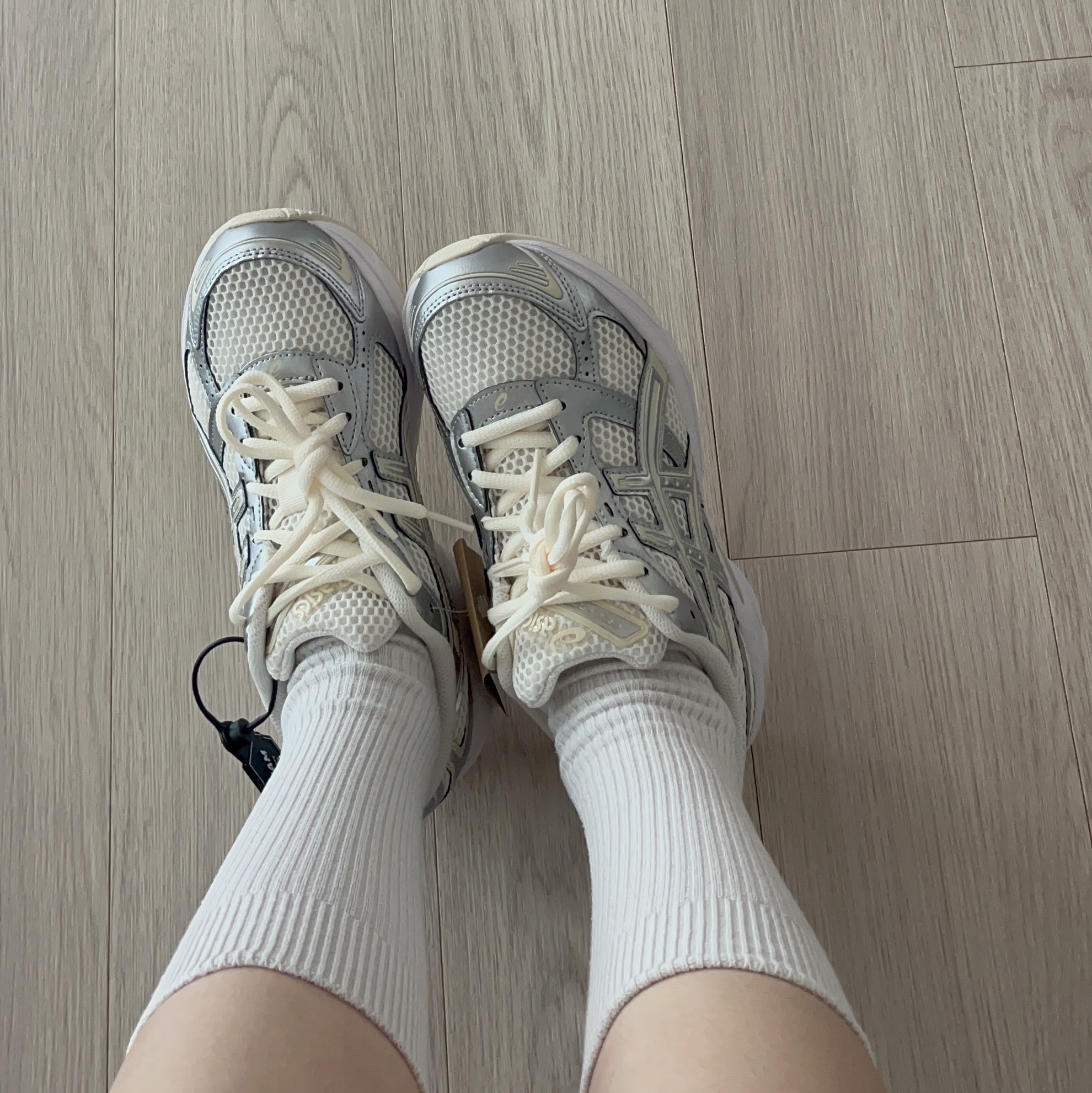 (W) Asics Gel-1130 Cream Pure Silver 착용 스타일