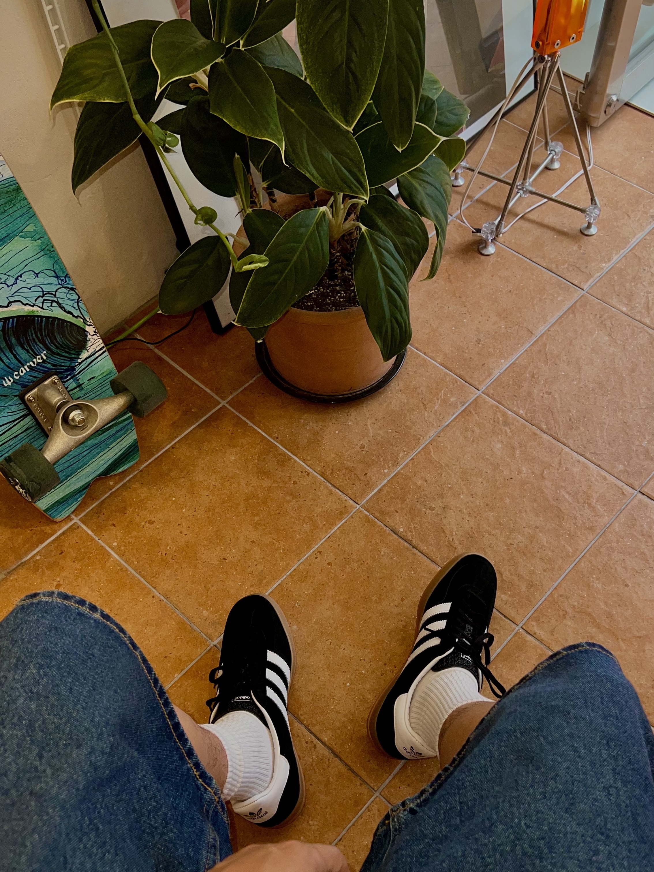 Adidas Gazelle Indoor Core Black 착용 스타일