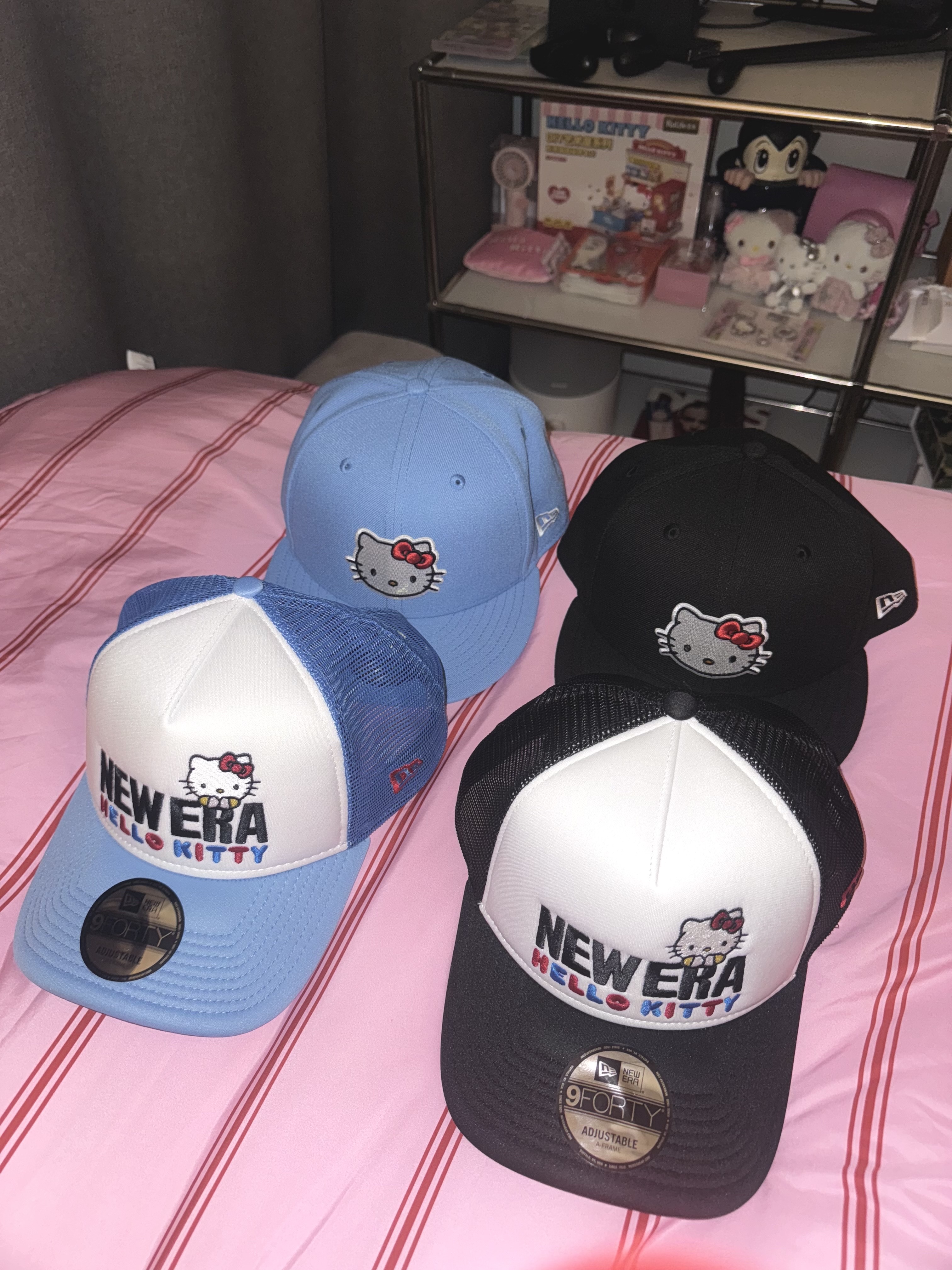 New Era x Hello Kitty Size Cap Black, BAPE Color Camo Big Ape Head T-Shirt White Purple 착용 스타일 - 5