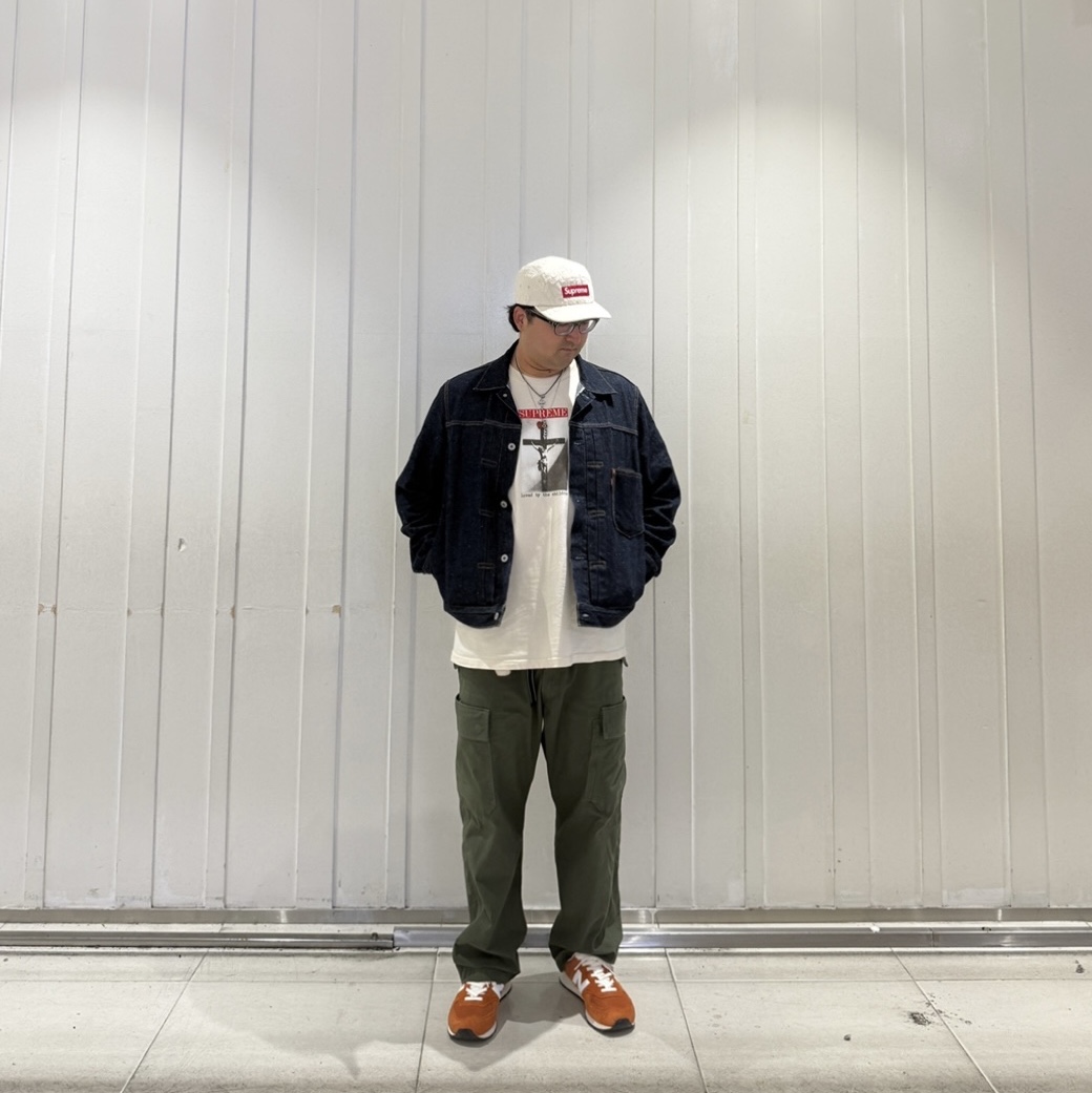 Supreme Lasered Denim Camp Cap White - 24FW, New Balance 574 Heritage Orange Burst White 착용 스타일 - 1