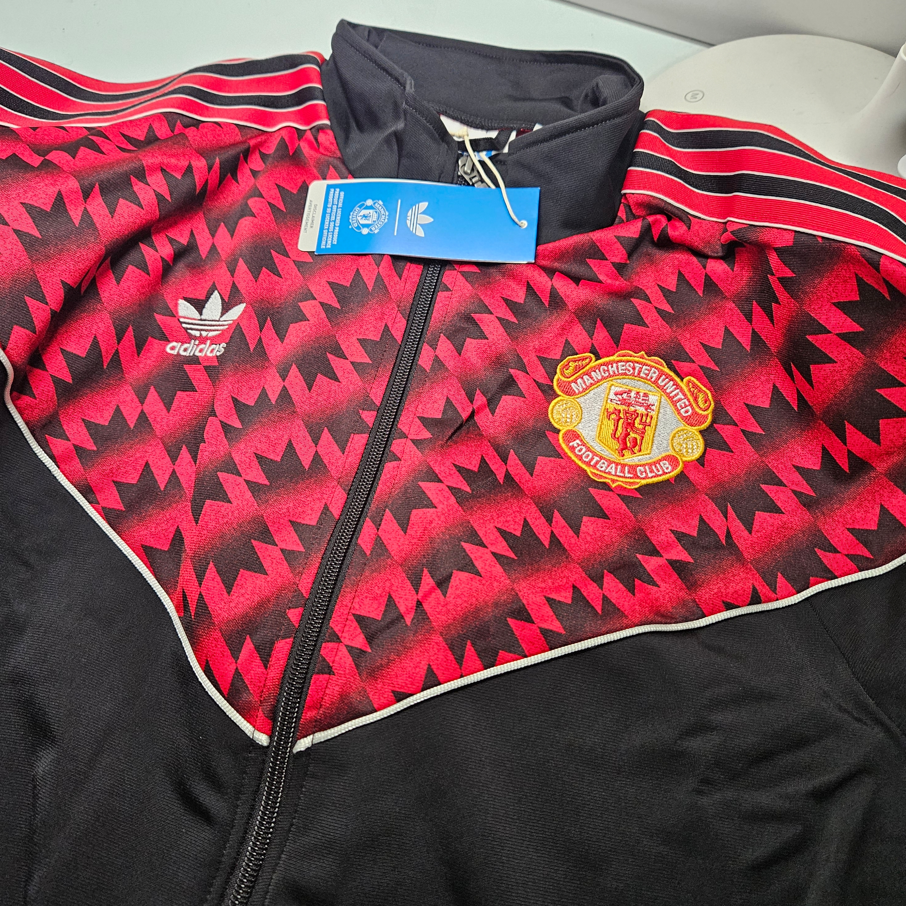 Adidas Manchester United 91 Track Top Black - KR Sizing 착용 스타일