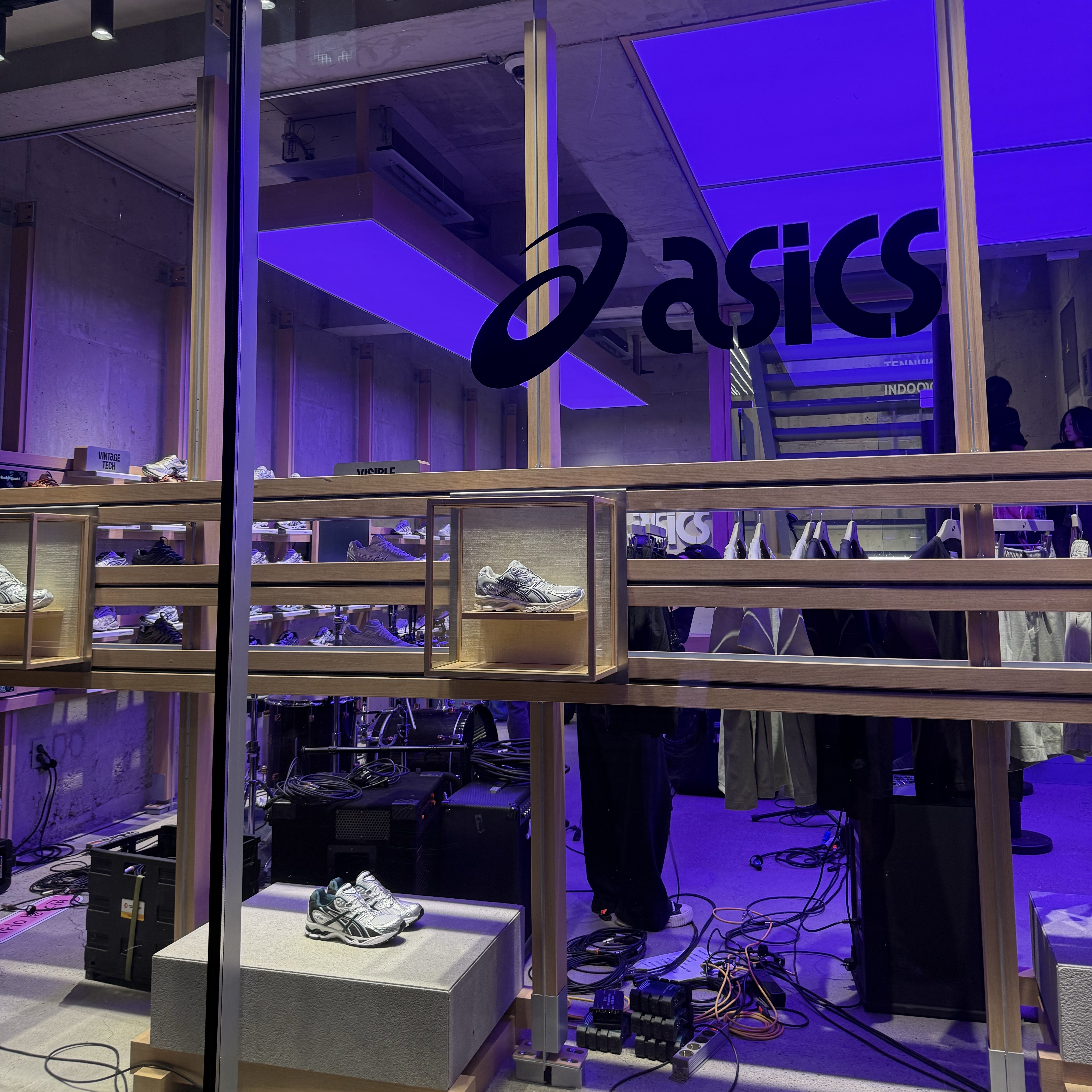 Asics x Kiko Kostadinov Gel-Burz 2 Slate Grey, Asics x Kiko Kostadinov Gel Sokat Infinity Purple 착용 스타일 - 7