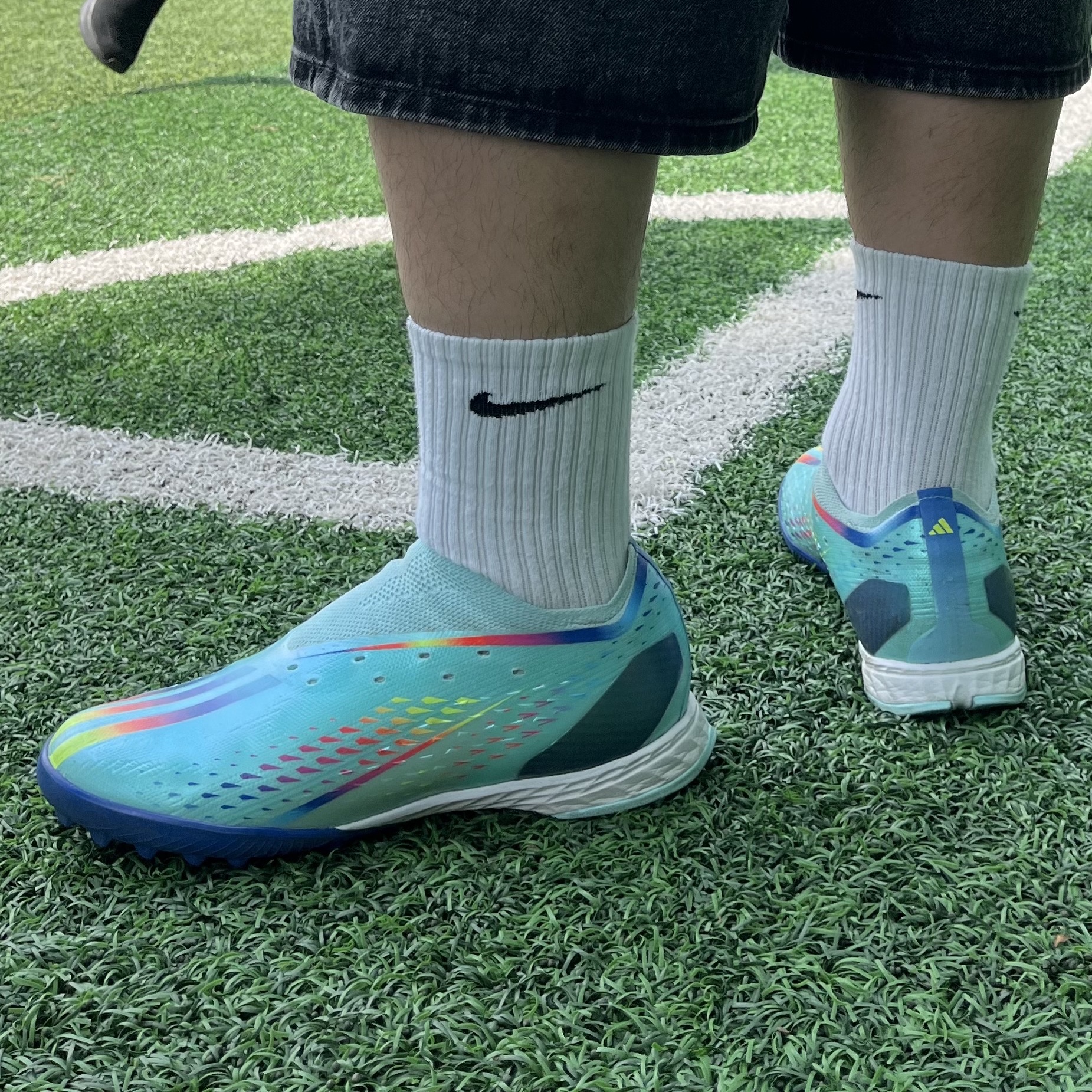 Adidas X Speedportal+ FG Aqua Solar Red, Nike Everyday Lightweight Training Crew Socks White (3 Pack/Korean Ver.) 착용 스타일 - 2