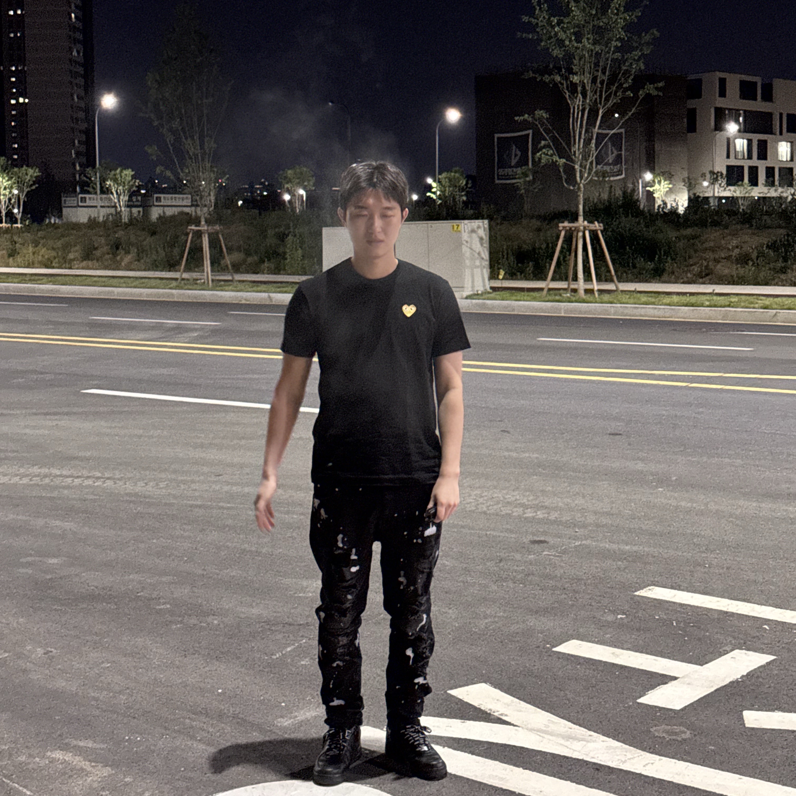 Play Comme des Garcons Red Heart T-Shirt Black, Play Comme des Garcons Red Heart T-Shirt Black 착용 스타일 - 2