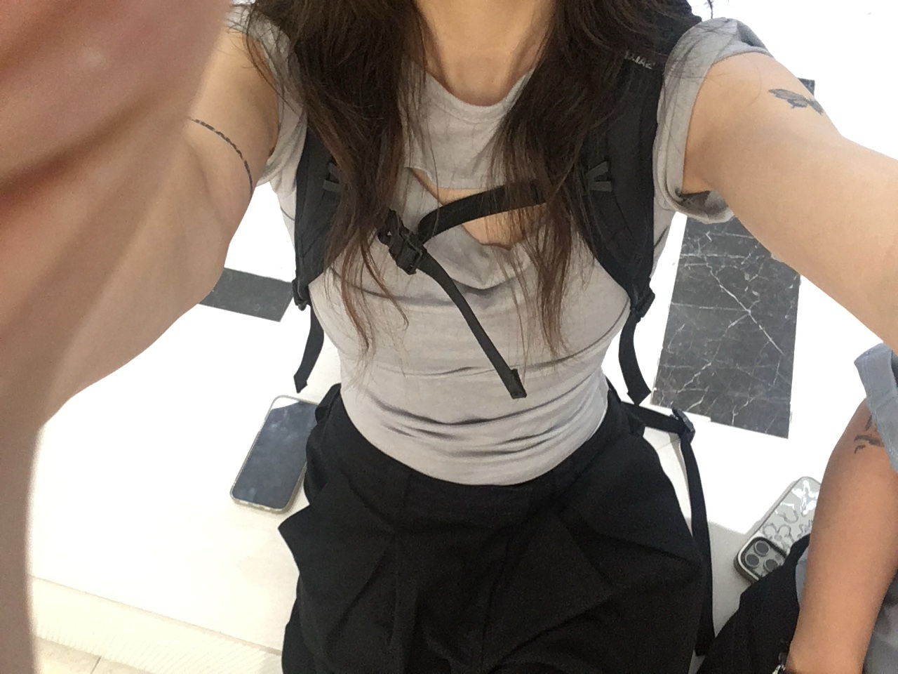 Sansan Gear Capri Pants Black - 25SS, Salomon Trailblazer 10 Black 착용 스타일 - 1