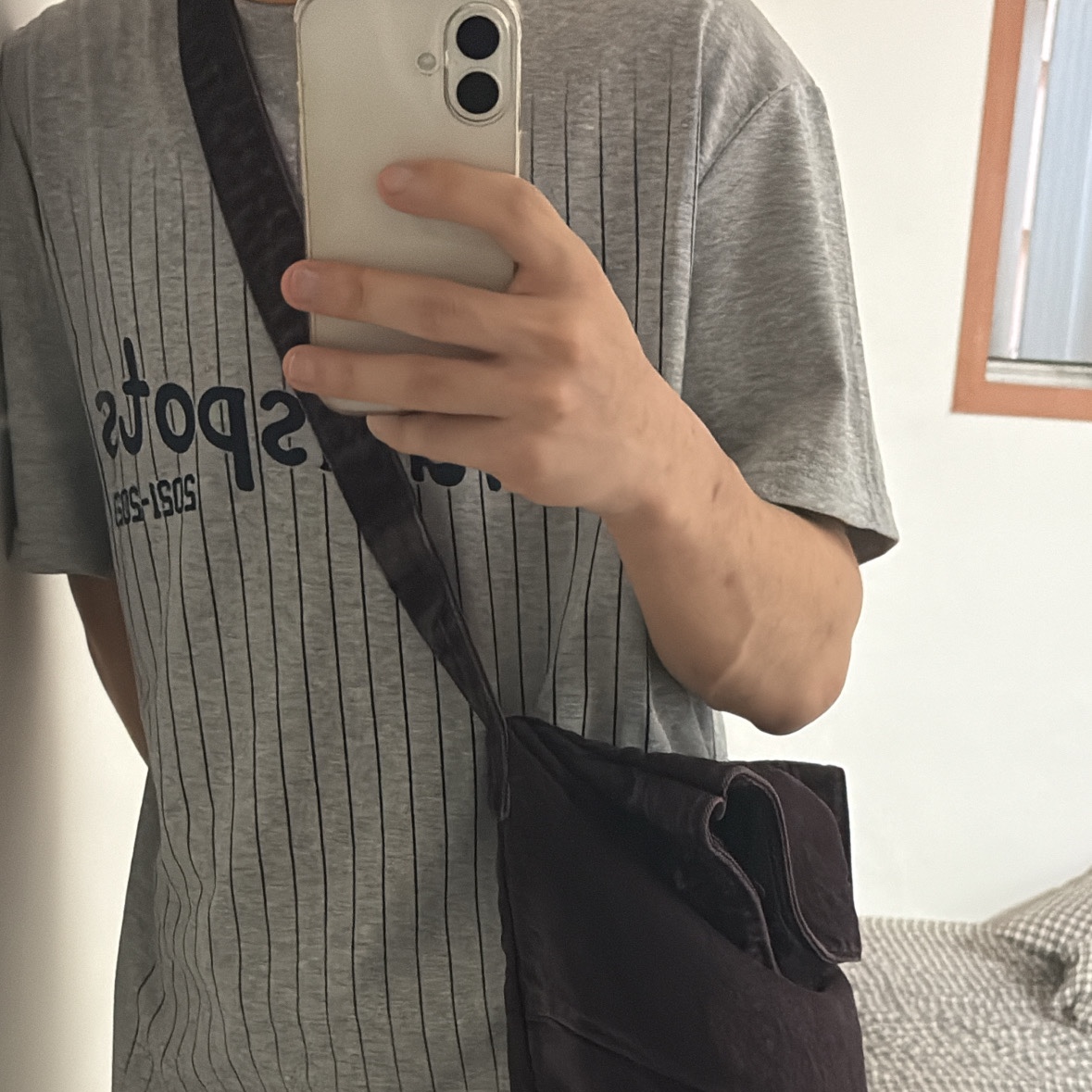 Safarispot Safarispots Magazine Tee Gray 착용 스타일
