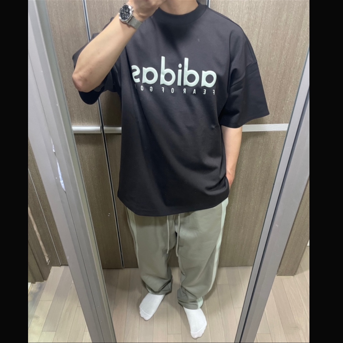 Adidas x Fear of God Athletics QDJ Short Sleeve Night Brown - KR Sizing, Adidas x Fear of God Athletics H Pants Putty Beige - KR Sizing 착용 스타일