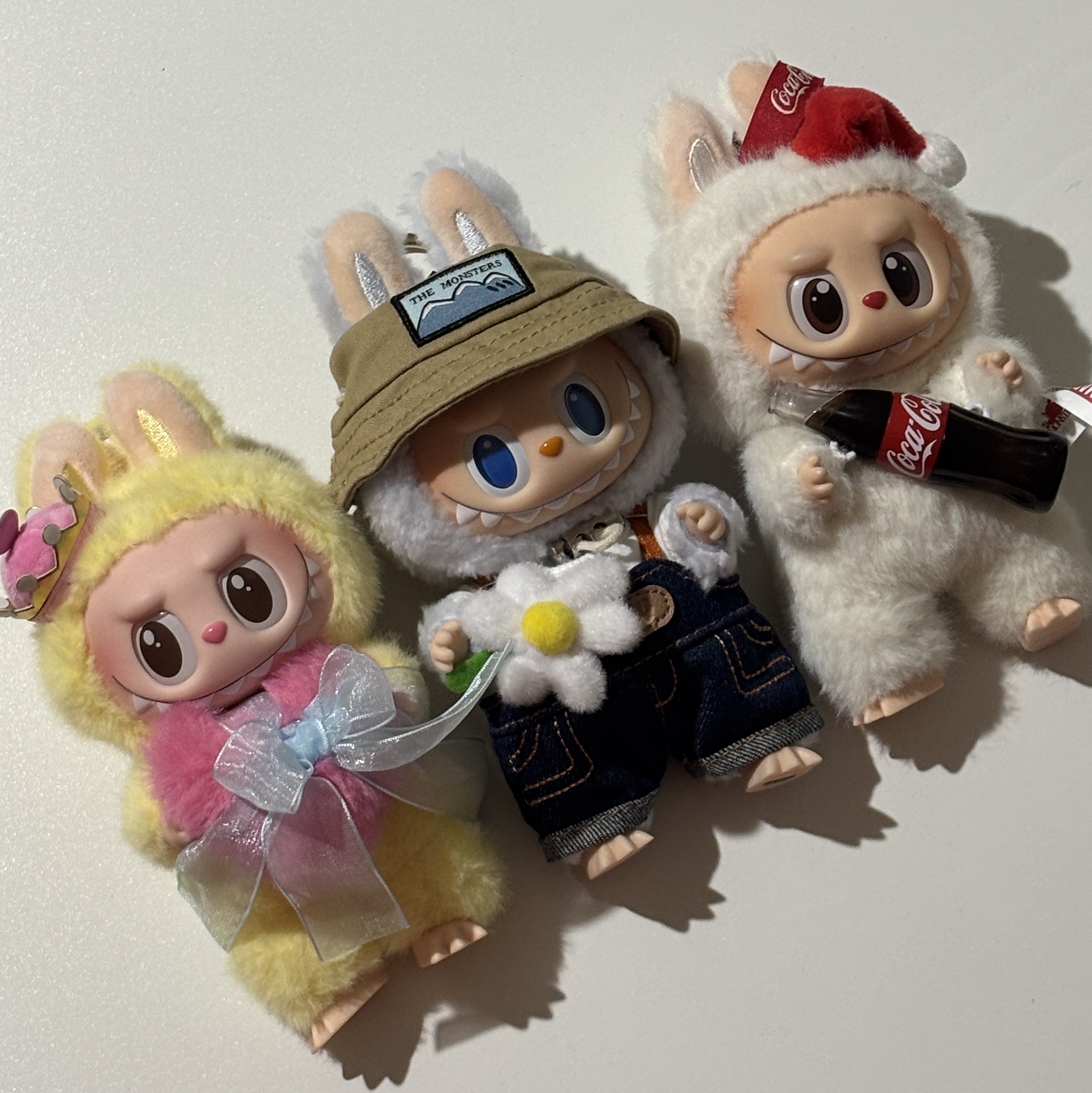 Pop Mart Fall In Wild Labubu Series Toy Keyring, Pop Mart The Monsters Checkmate Series Plush Keyring 착용 스타일