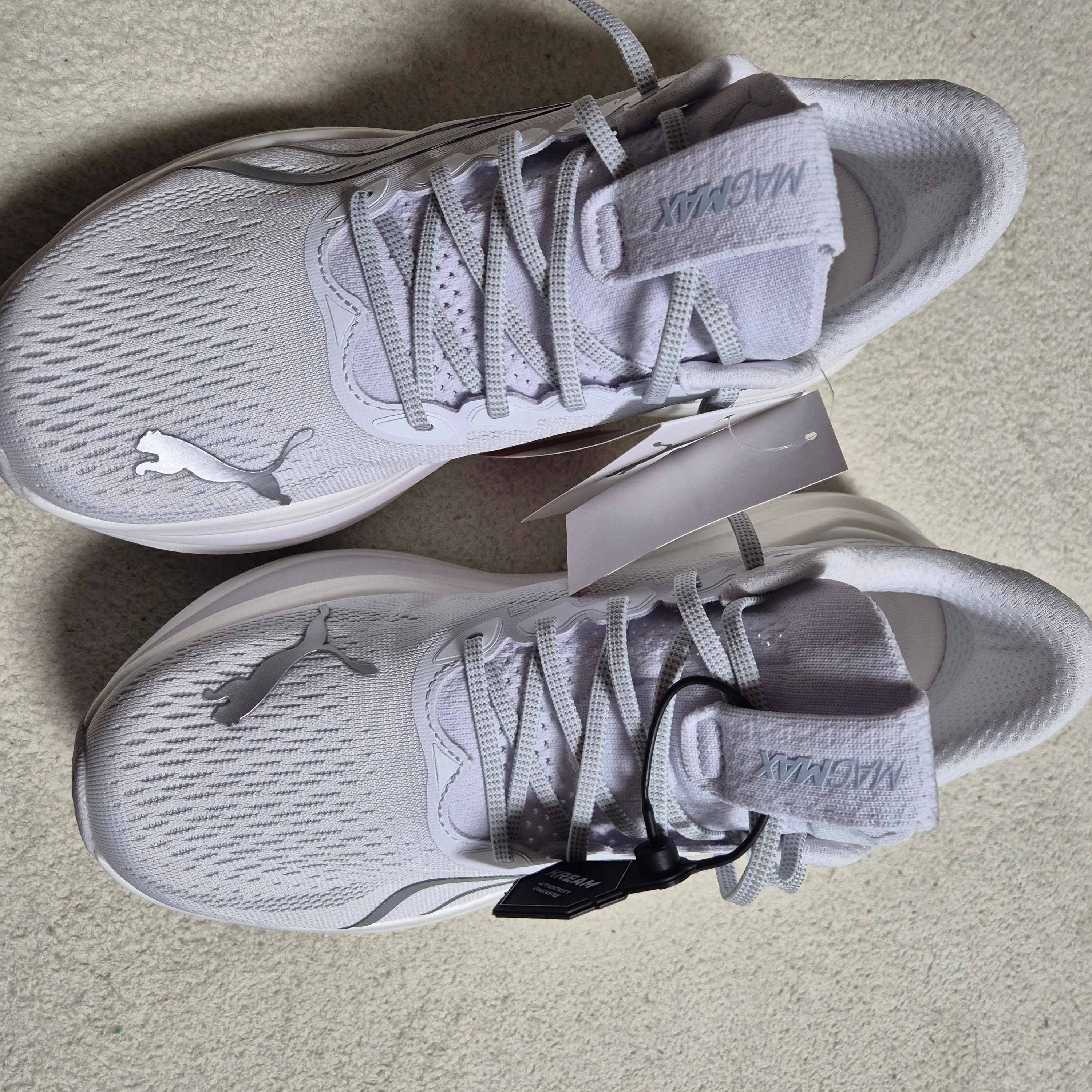 Puma Magmax Nitro White Silver 착용 스타일 - 2