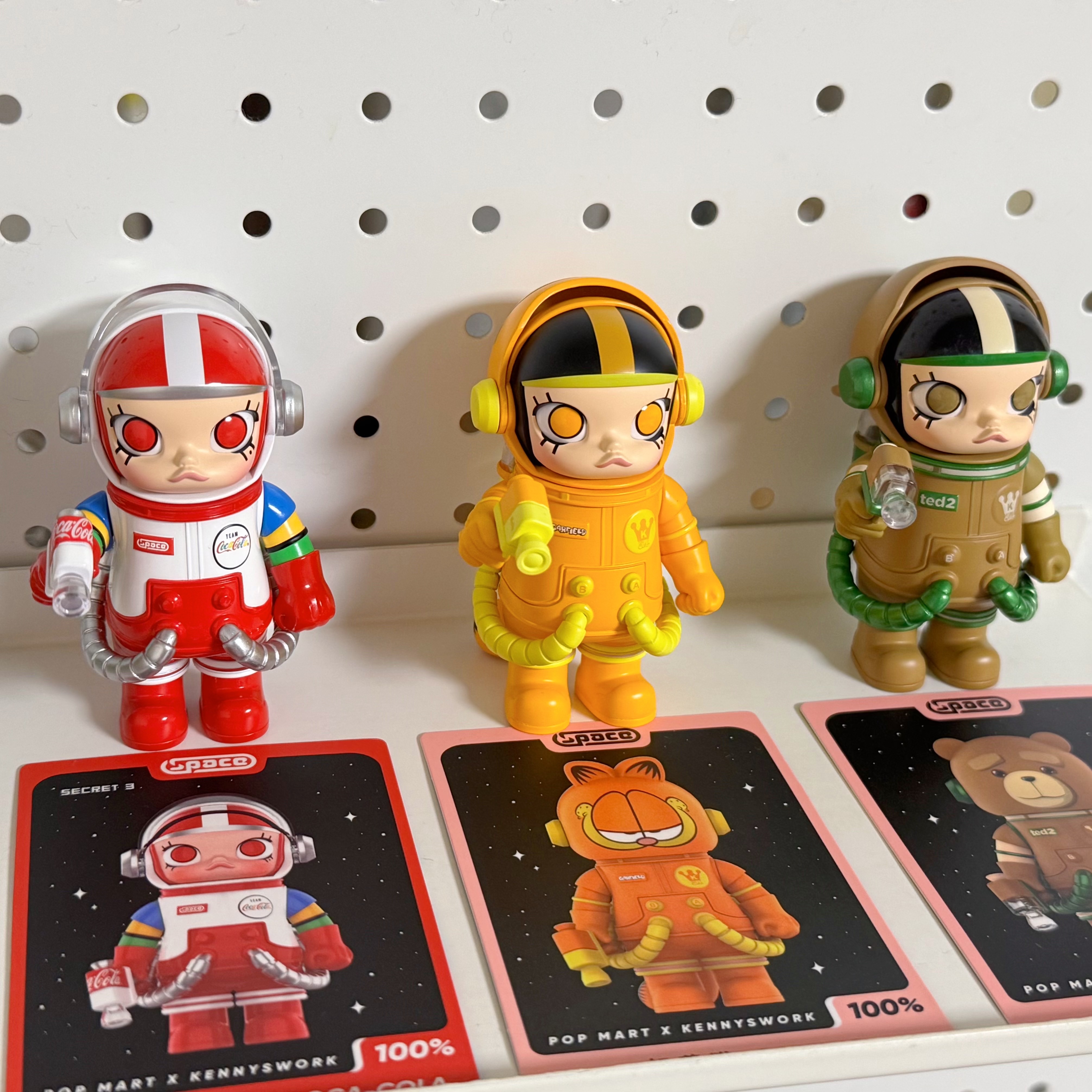 Pop Mart Mega Space Molly Series 3 Sealed Case 100% (9 Blind Boxes) 착용 스타일 - 1