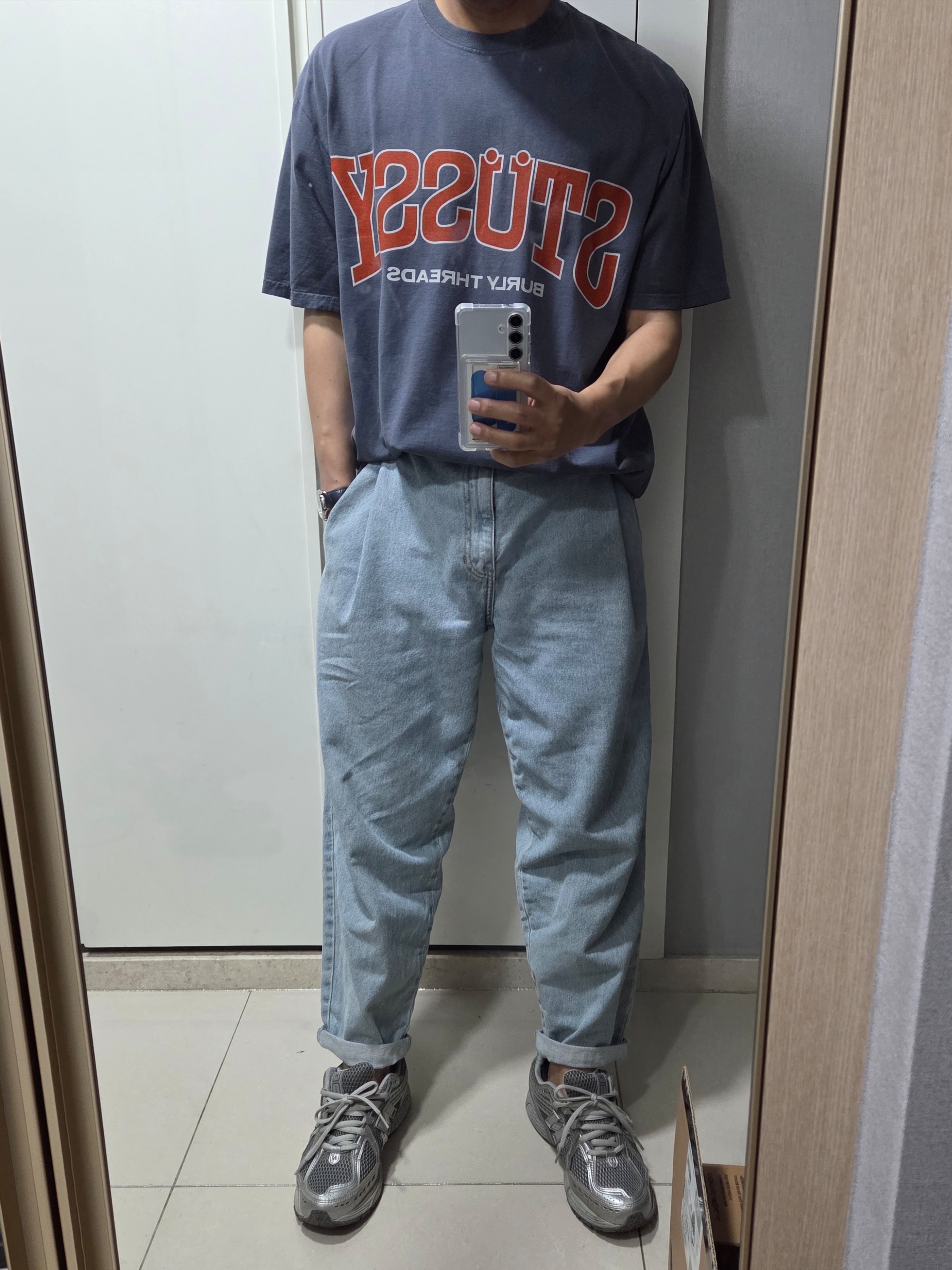 Stussy Burly Threads Pigment Dyed T-Shirt Indigo 착용 스타일