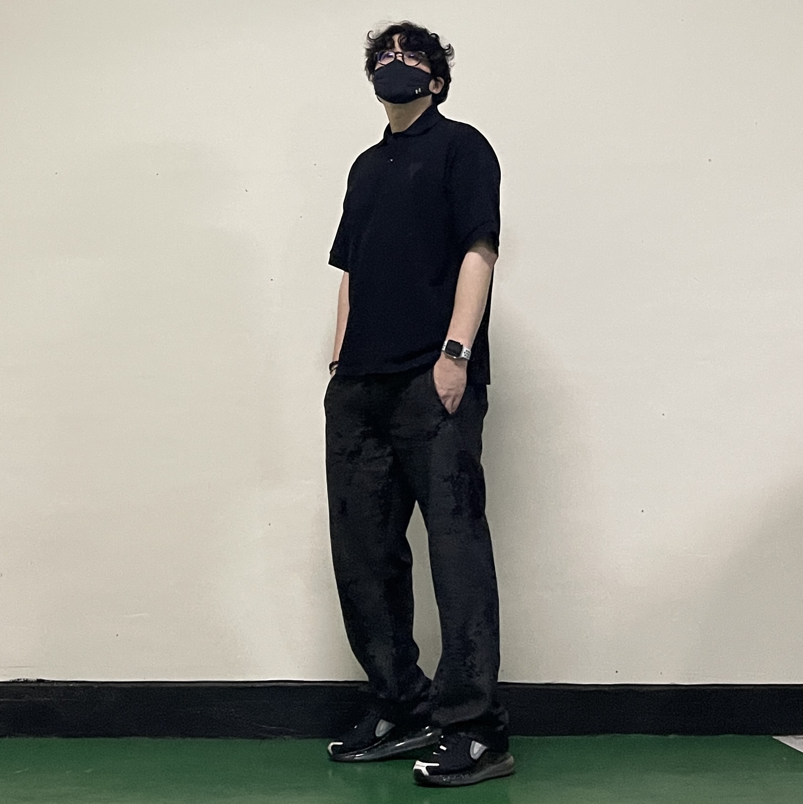 AMI de Coeur Tone-On-Tone Polo Shirt Black, Nike x Undercover Air Max 720 Black 착용 스타일 - 1