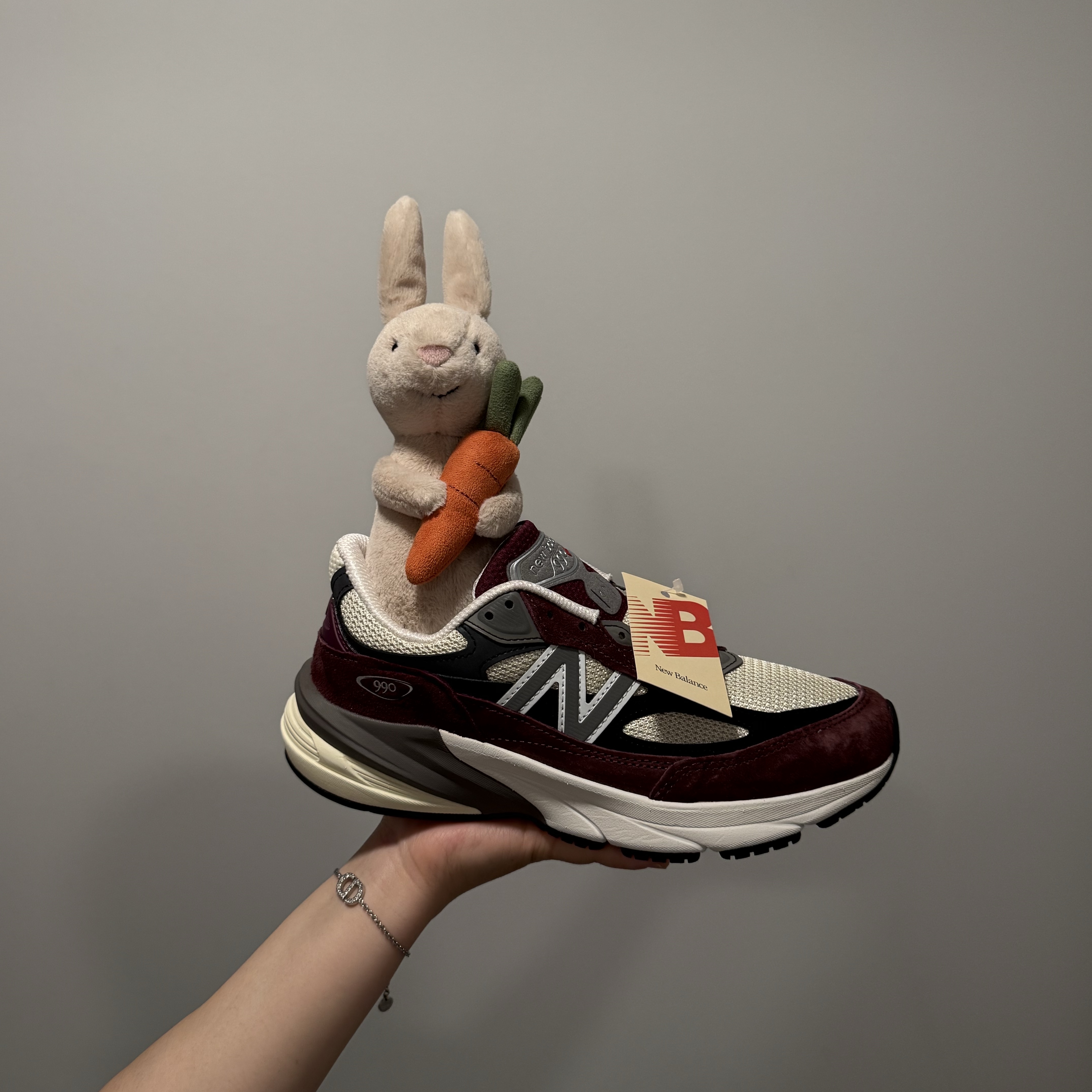 New Balance 990v6 Made in USA Dark Ember Afterglow 착용 스타일