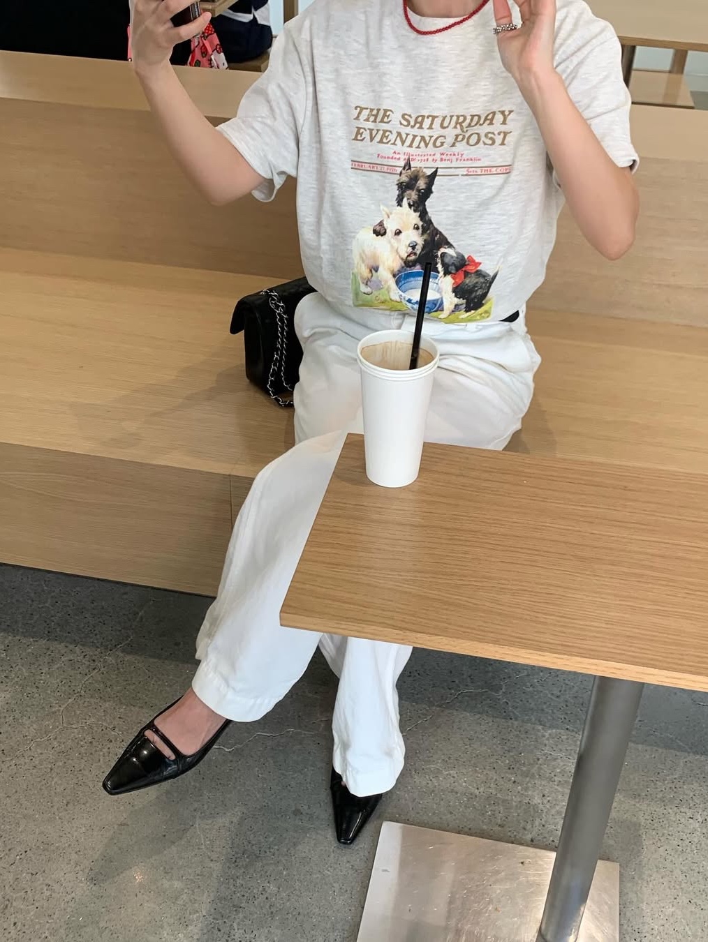 The Saturday Evening Post Buddy T-Shirt Oatmeal 착용 스타일 - 2