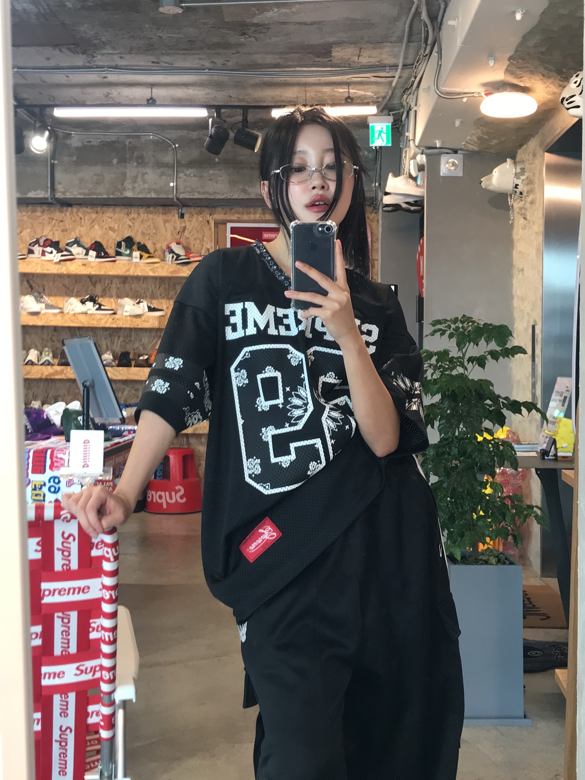 Supreme Bandana Football Jersey Black - 25SS, Gentle Monster x Maison Margiela MM216 Silver Clear 착용 스타일 - 2