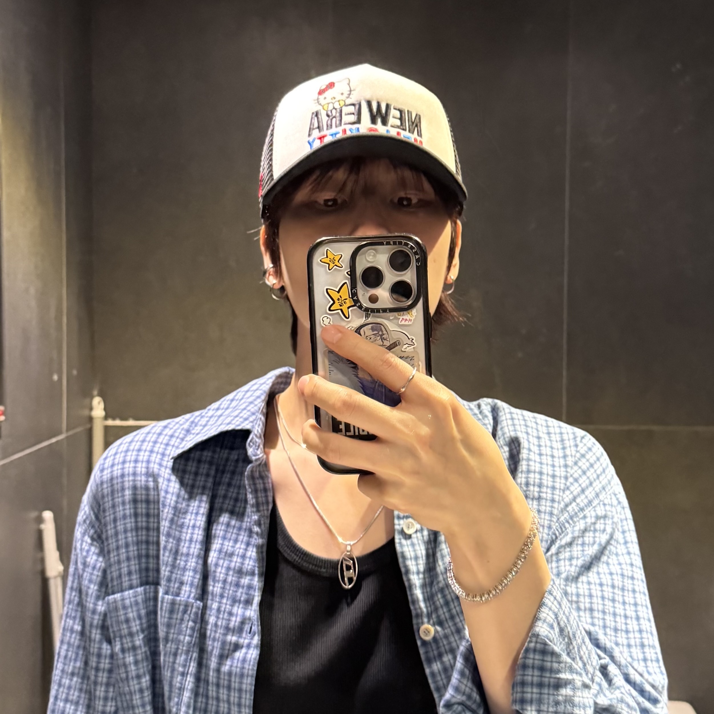 New Era x Hello Kitty A-Frame Trucker Ball Cap Black, Diesel Dx1342 Stainless Steel Pendant Necklace Silver 착용 스타일 - 1