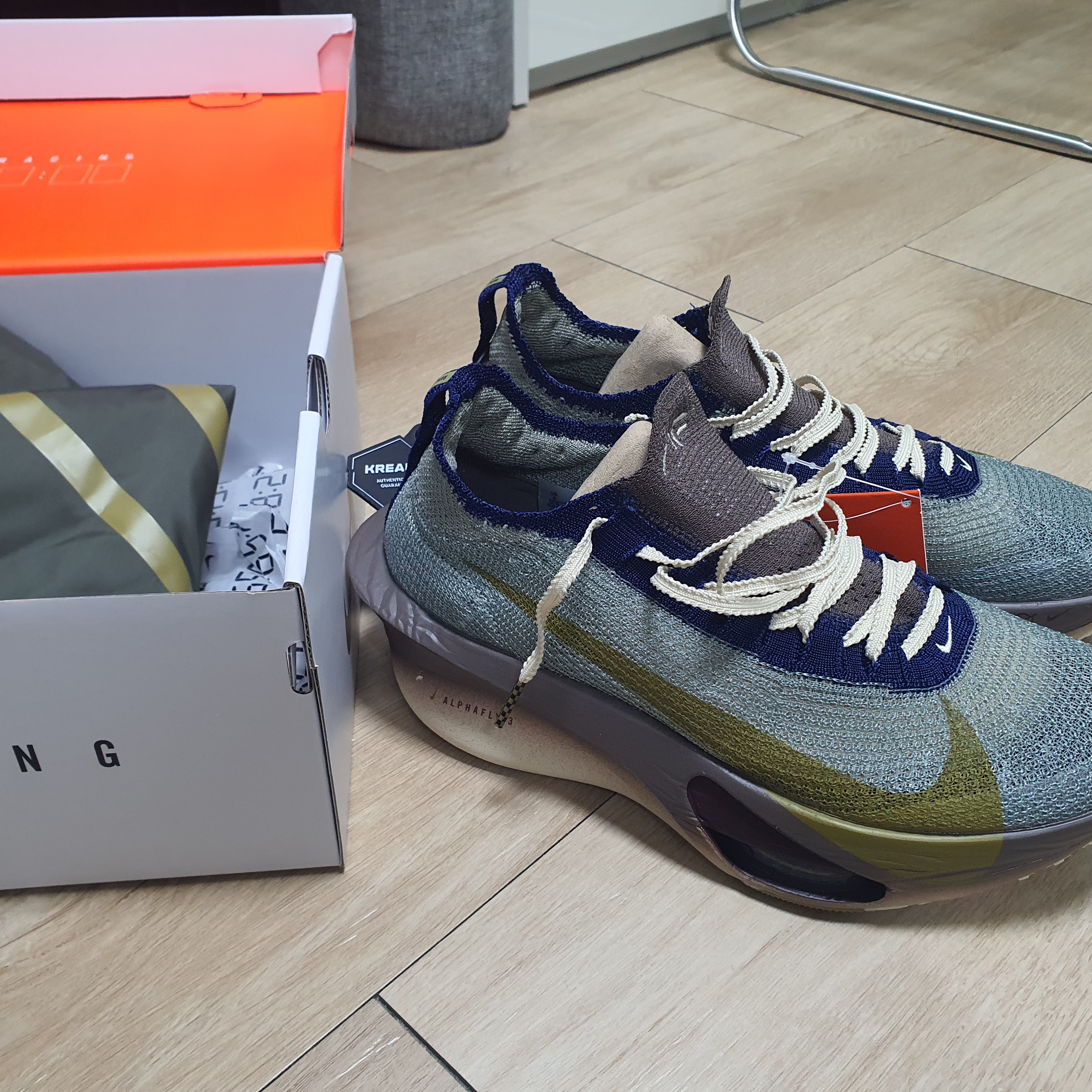 Nike Air Zoom Alphafly Next% 3 PRM Light Army Ironstone 착용 스타일