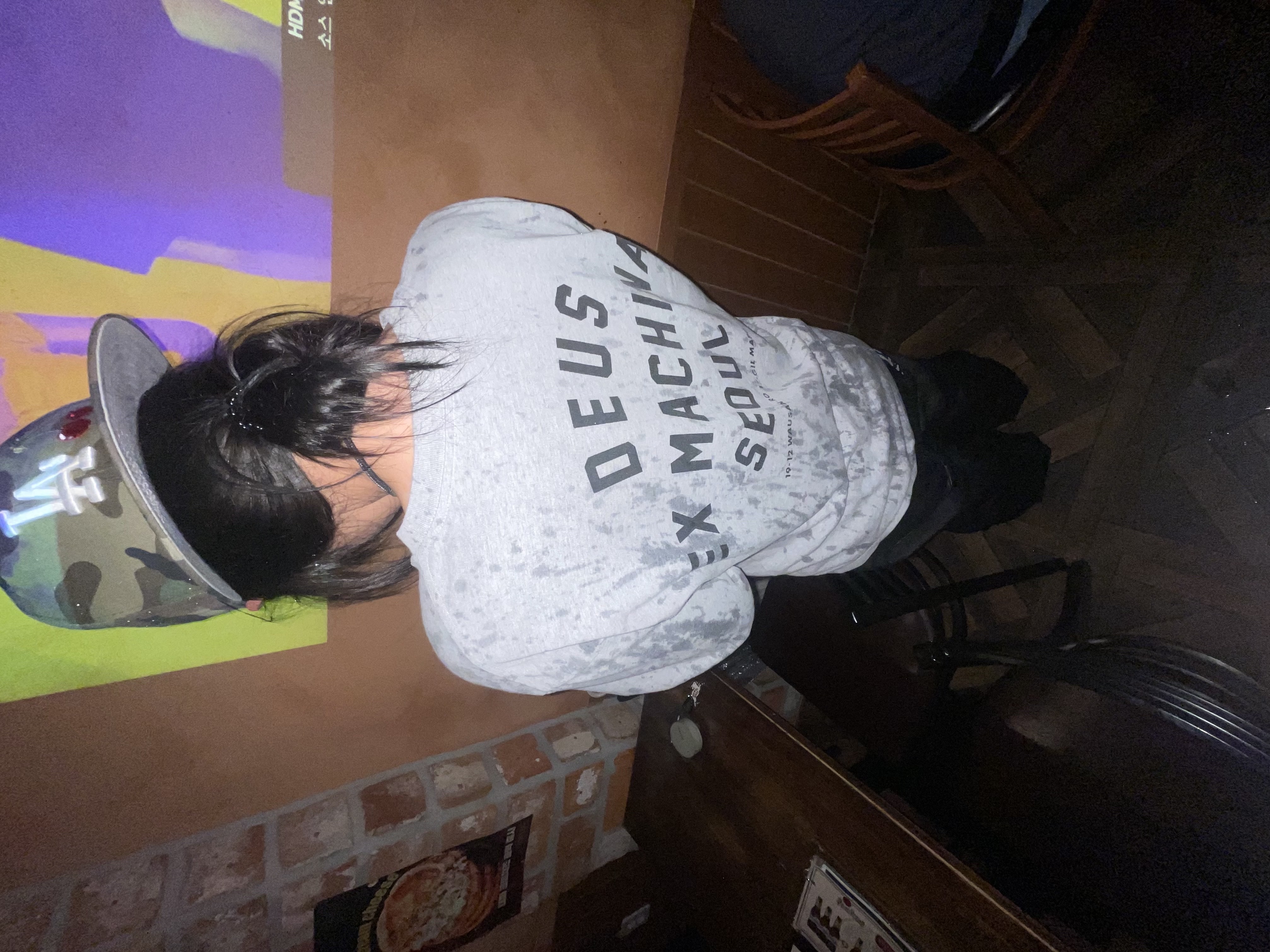 Deus Ex Machina Seoul College Long Sleeve T-Shirt Grey Marle 착용 스타일
