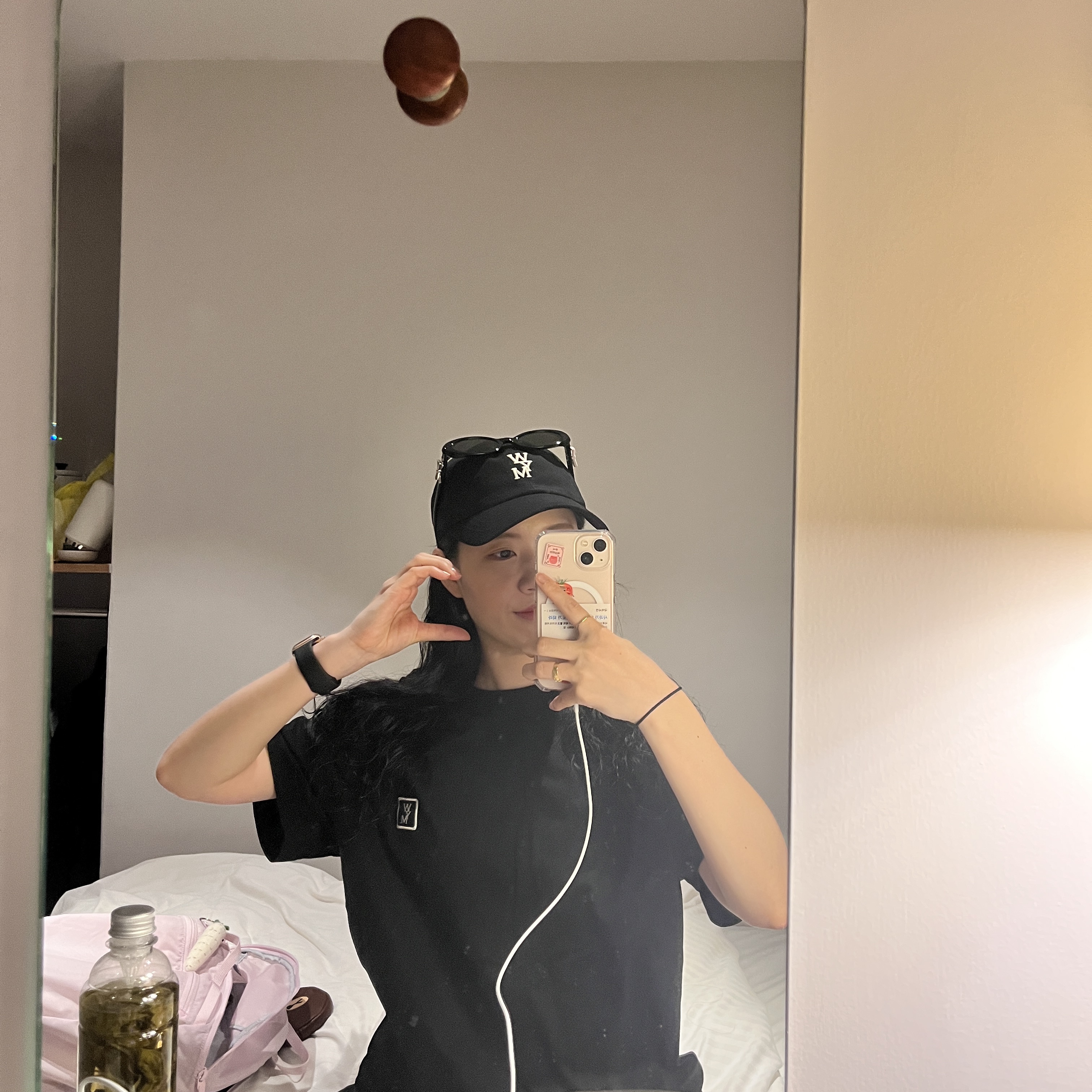 Wooyoungmi Cotton Back Logo T-Shirt Black - 24SS, Ader Error Standic AirPods Max Case Z-Blue 착용 스타일 - 3