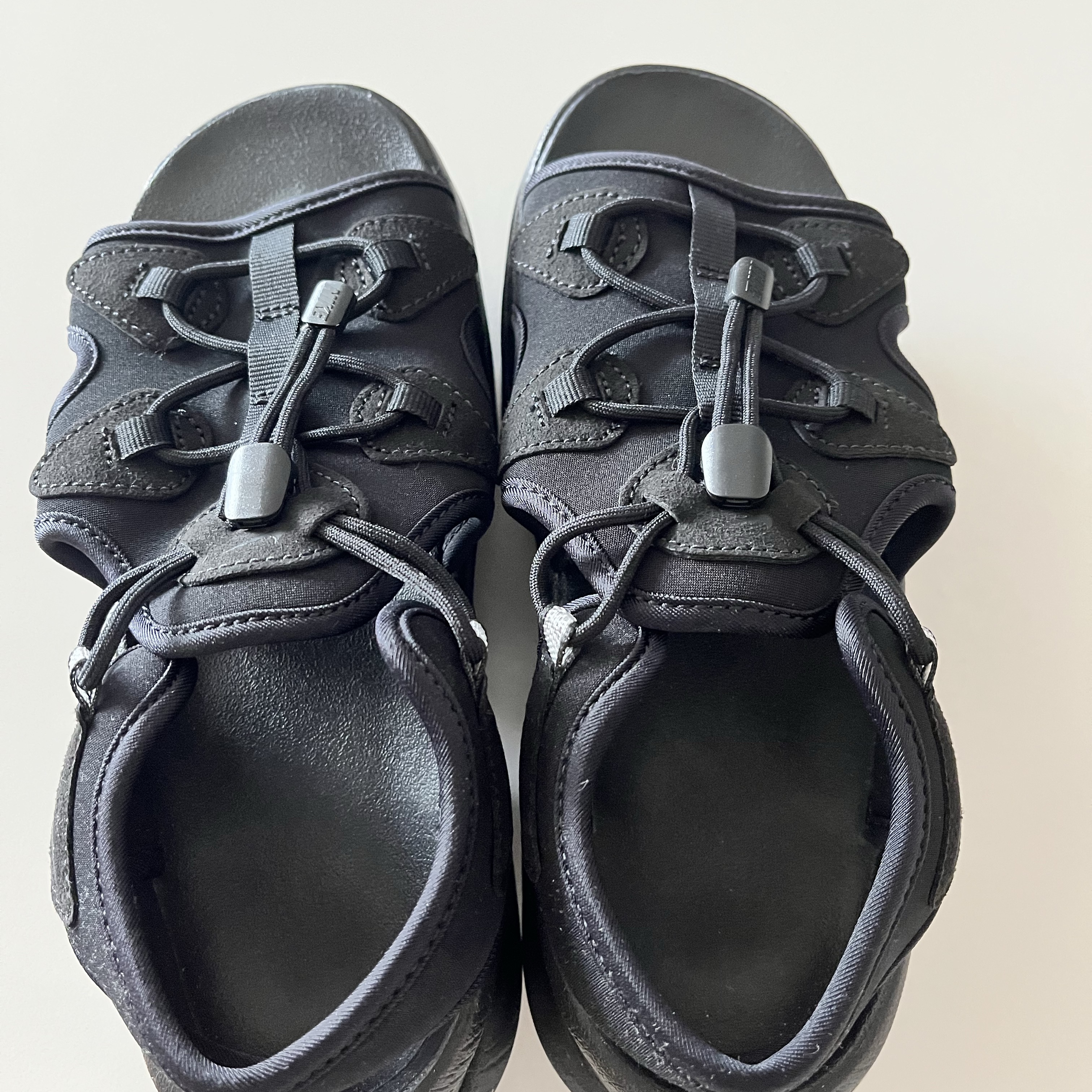 (W) Nike Air Max Koko Sandal Black 착용 스타일