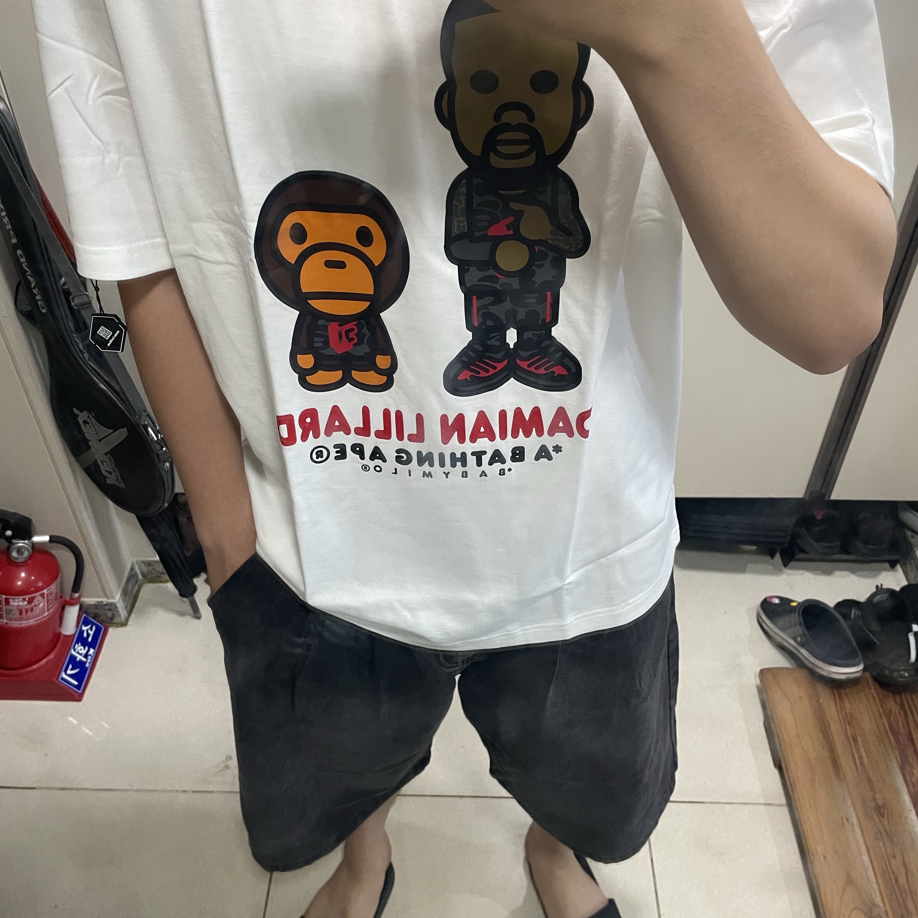 Adidas x BAPE Dame 9 Graphic Basketball T-Shirt White - KR Sizing, Nike x Stussy Benassi Slide Off Noir 착용 스타일