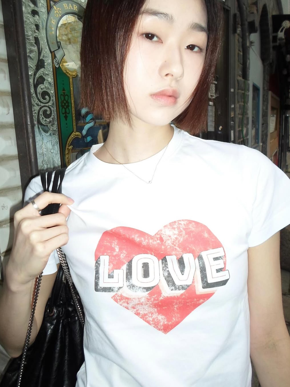 The Saturday Evening Post Vintage Heart T-Shirt_White 착용 스타일 - 2
