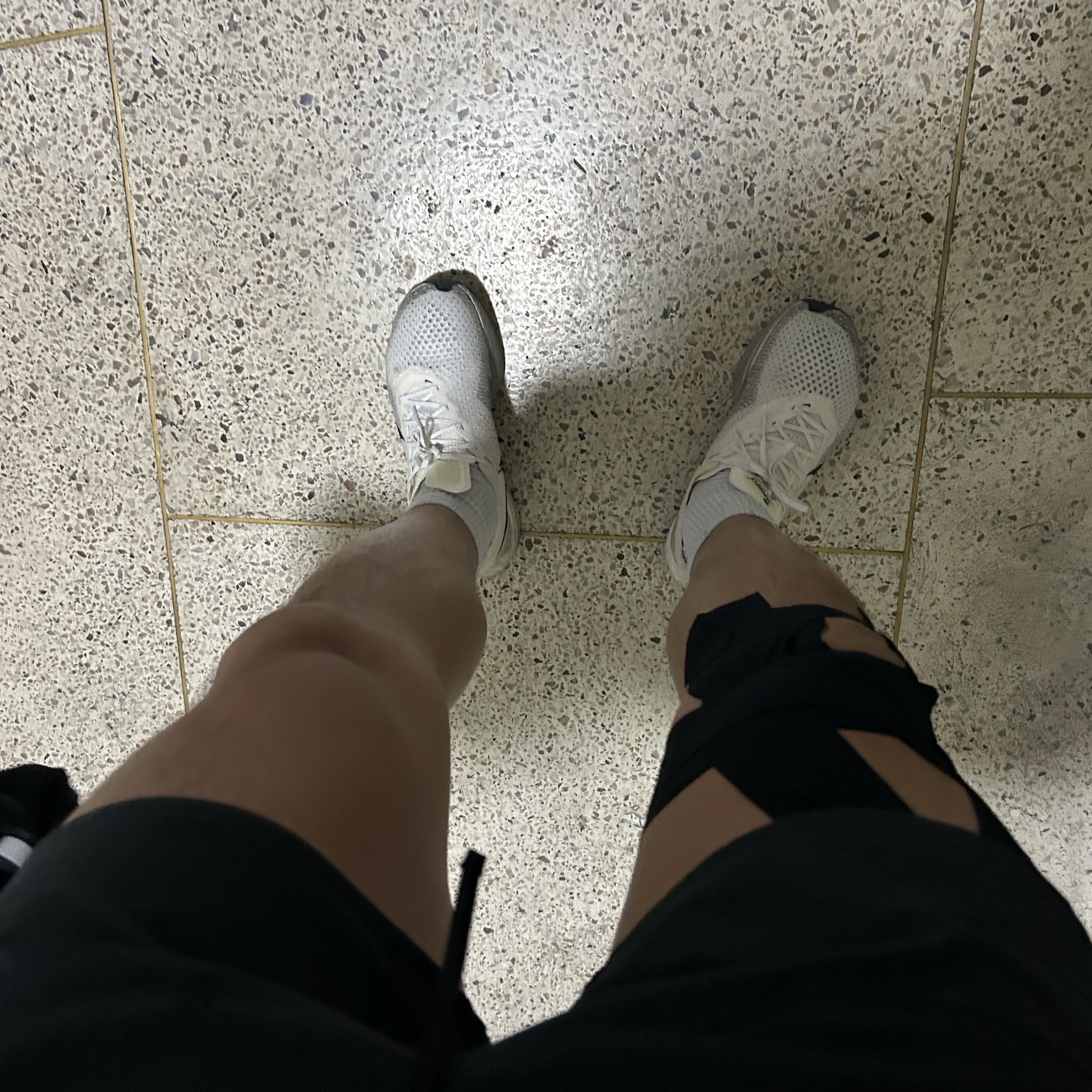 Nike ZoomX Vaporfly Next% 3 White Grey, Nike Dri-Fit Stride 5 Inch Brief Lined Running Shorts Black - Asia 착용 스타일 - 1