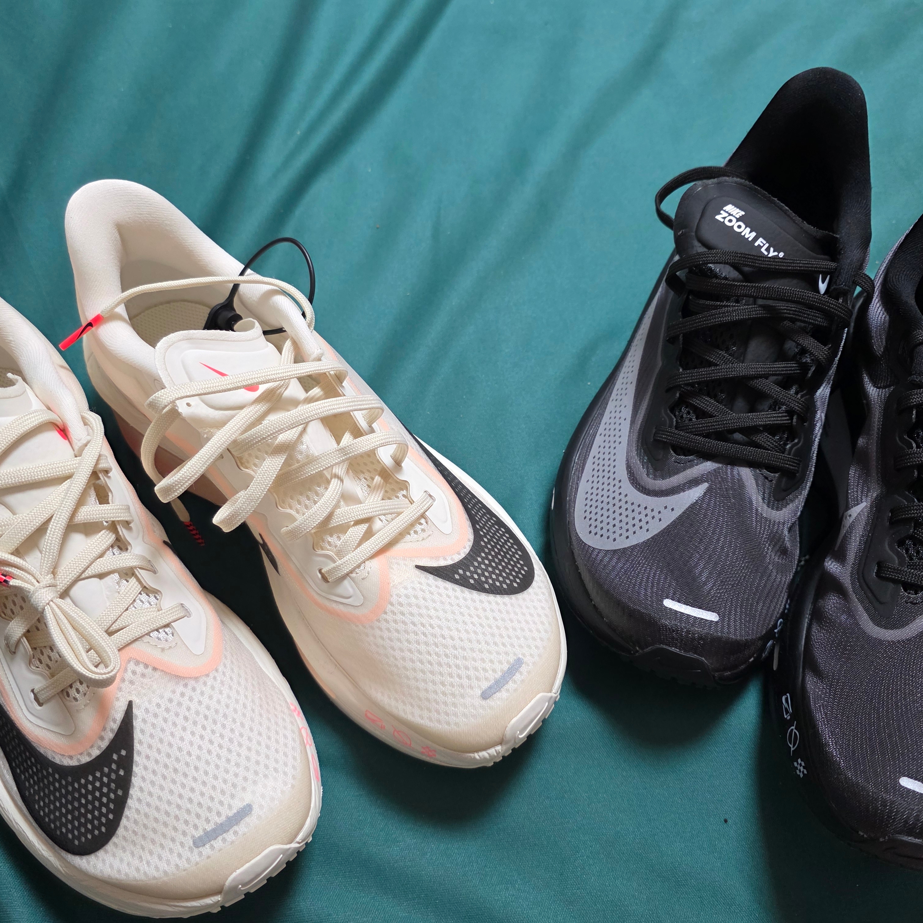 Nike Zoom Fly 6 Black Light Smoke Grey 착용 스타일 - 2