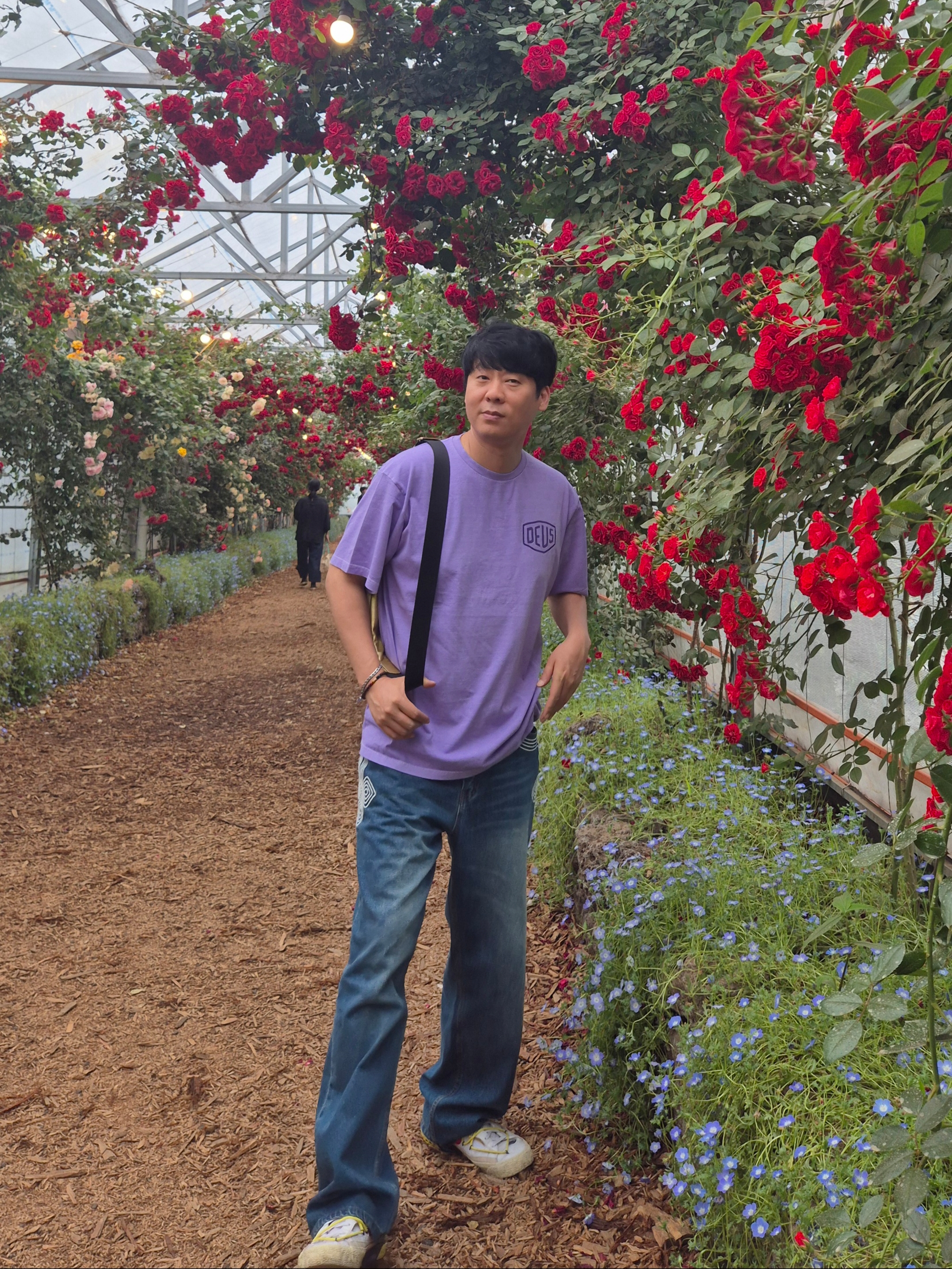 Deus Ex Machina Dyed Seoul College Address T-Shirt Purple, (W) Deus Ex Machina Bonham Jeans Dark Indigo 착용 스타일 - 5